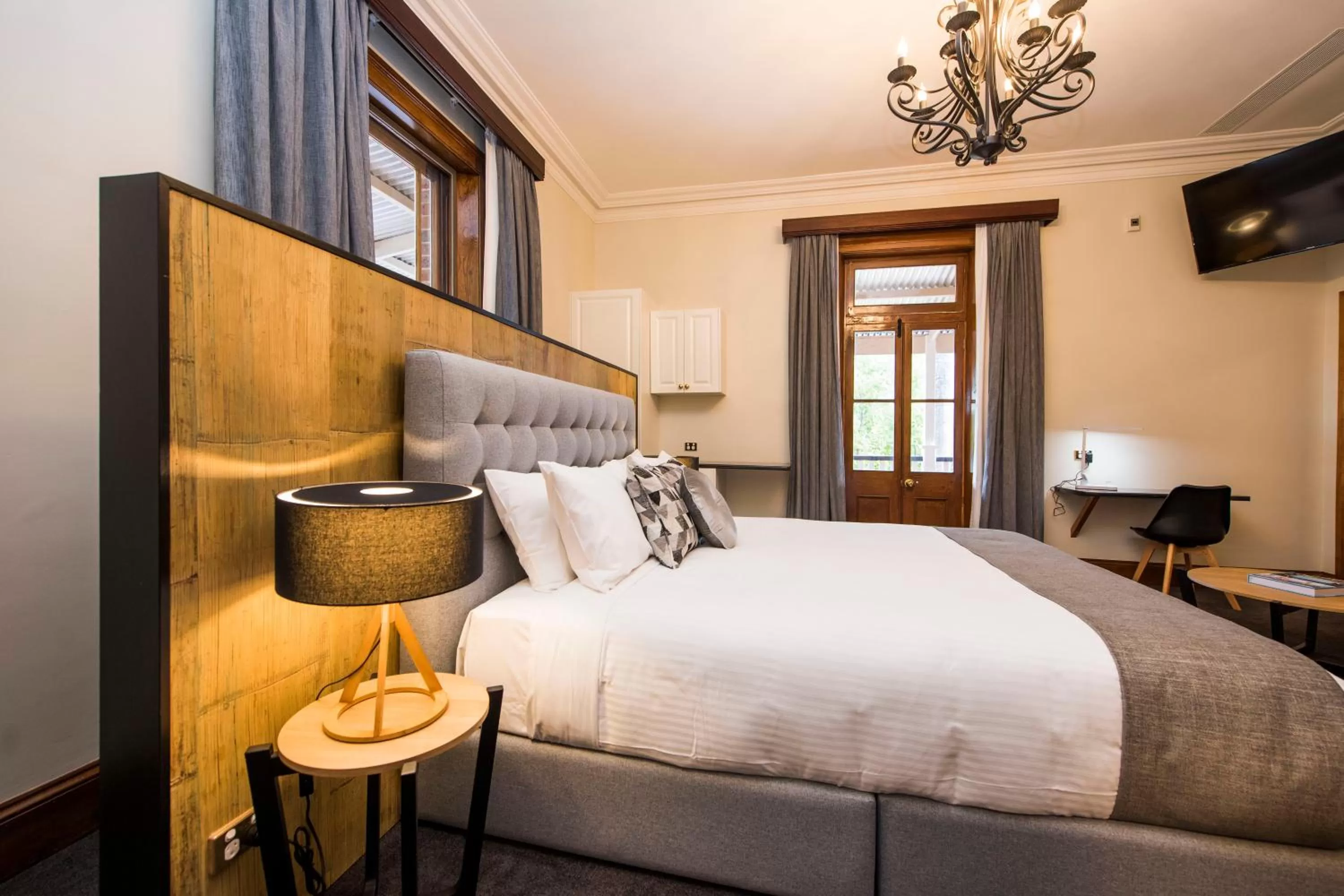 Bedroom, Bed in The Parkview Hotel Mudgee