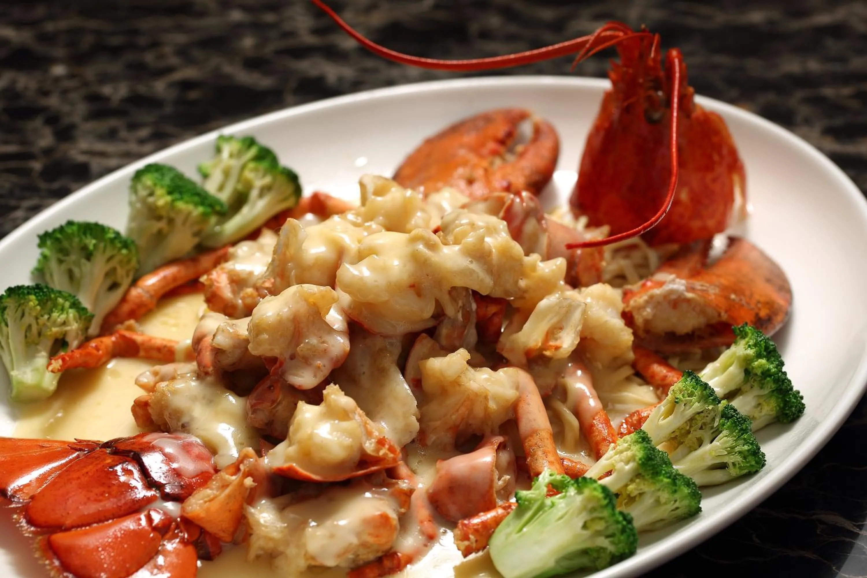 Restaurant/places to eat in HUALUXE Yangjiang City Center