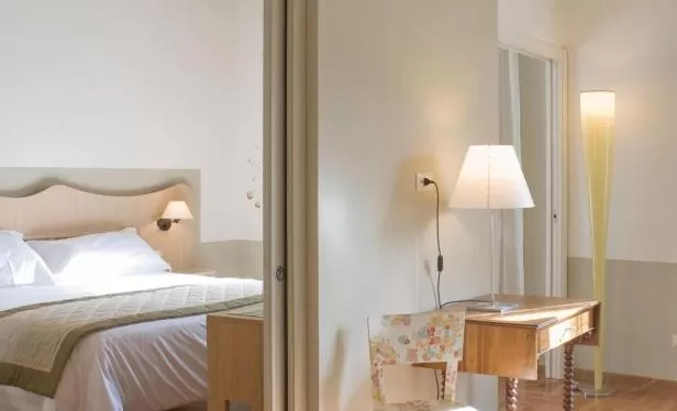 Decorative detail, Bed in Albergo Le Terme