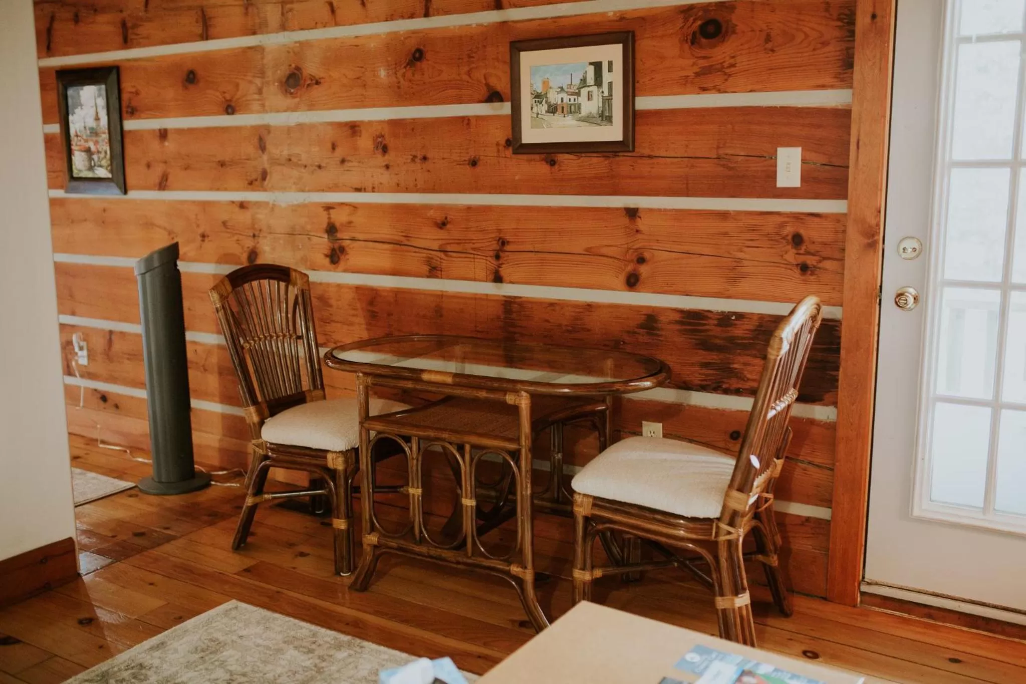 Seating area, Dining Area in Bye the Bay Bed and Breakfast