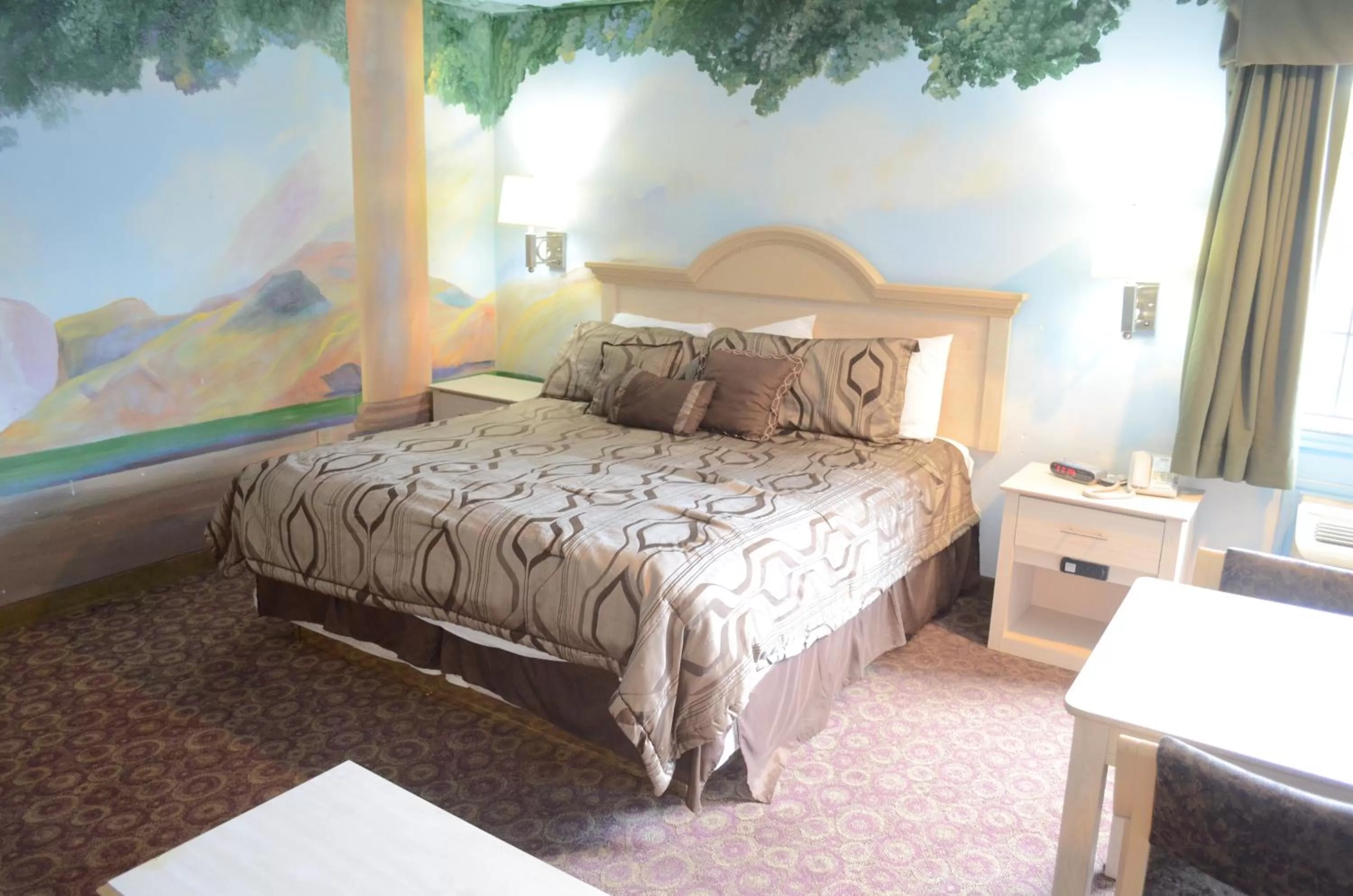 Bedroom, Bed in Scottish Inn and Suites NRG Park/Texas Medical Center - Houston