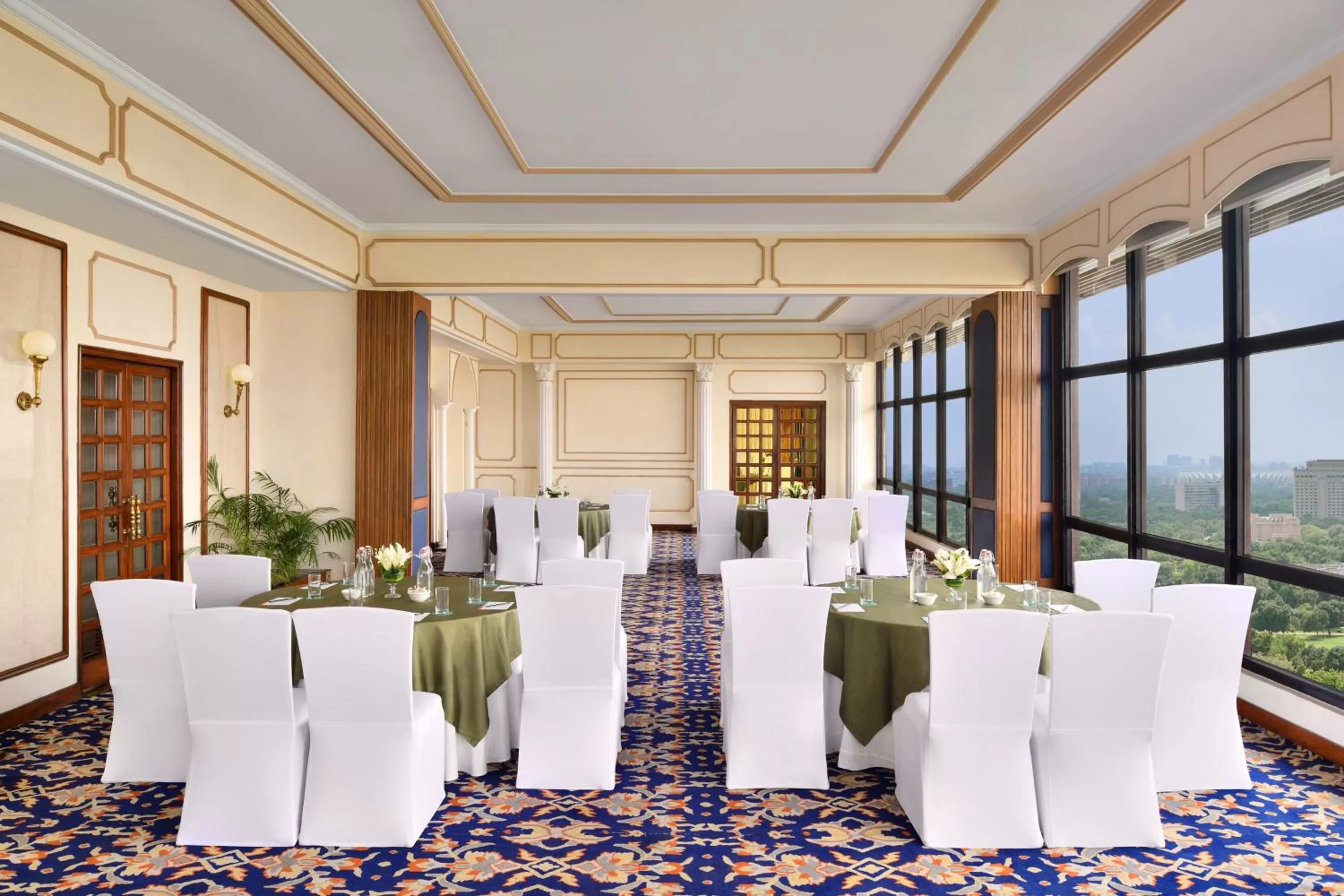Meeting/conference room in Le Meridien New Delhi