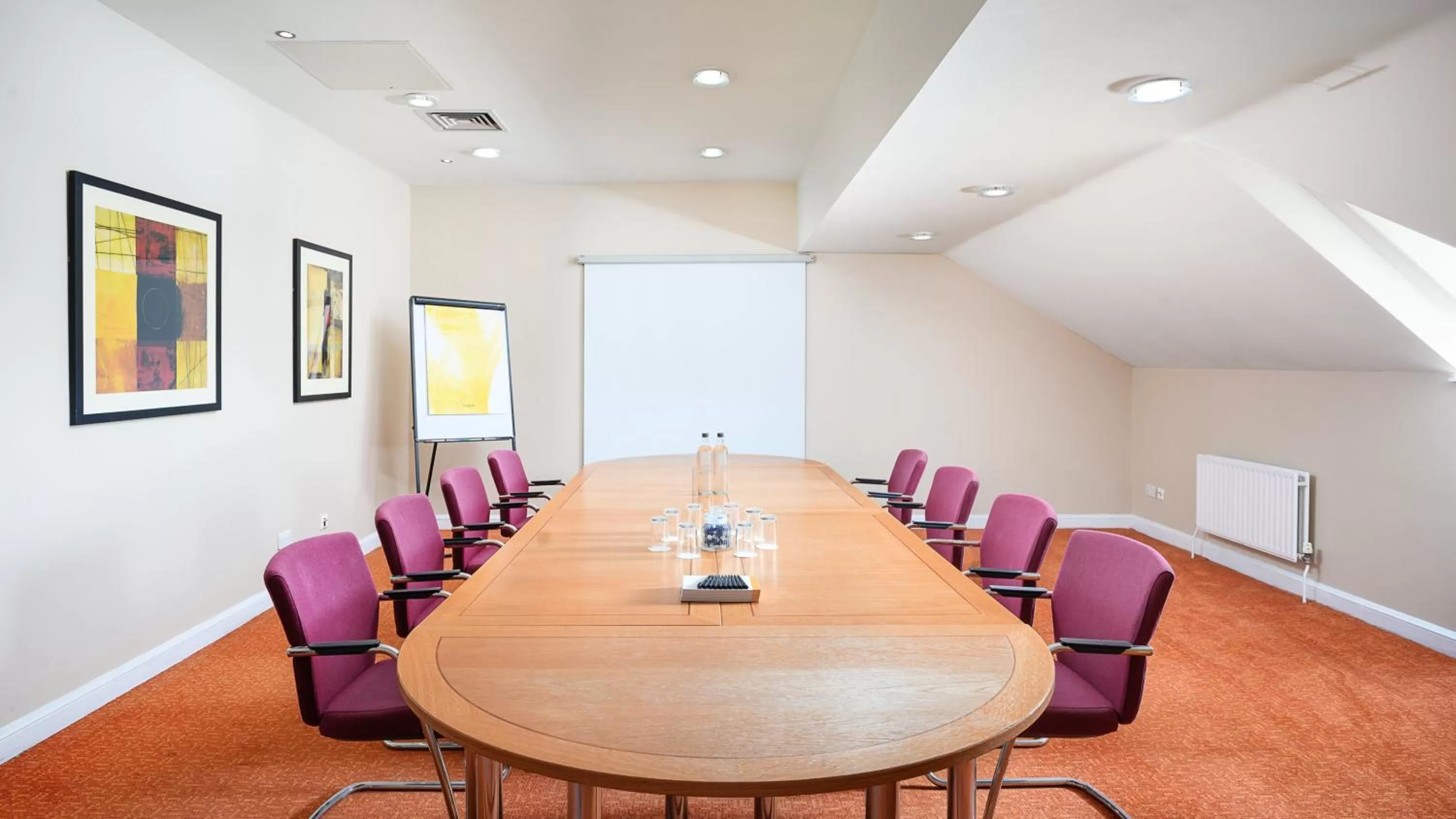 Meeting/conference room in voco Oxford Spires by IHG