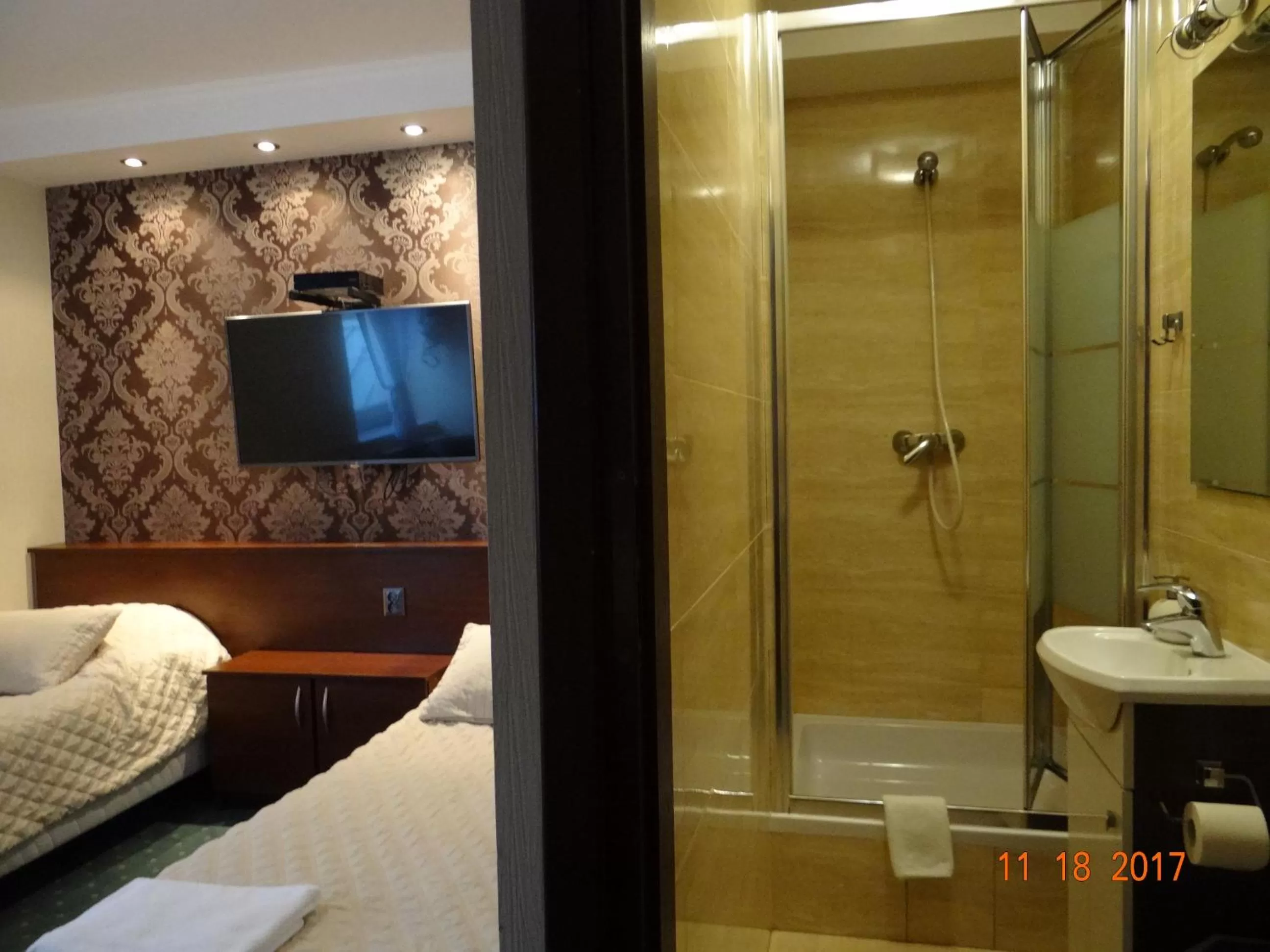 Photo of the whole room in "Arkadia"