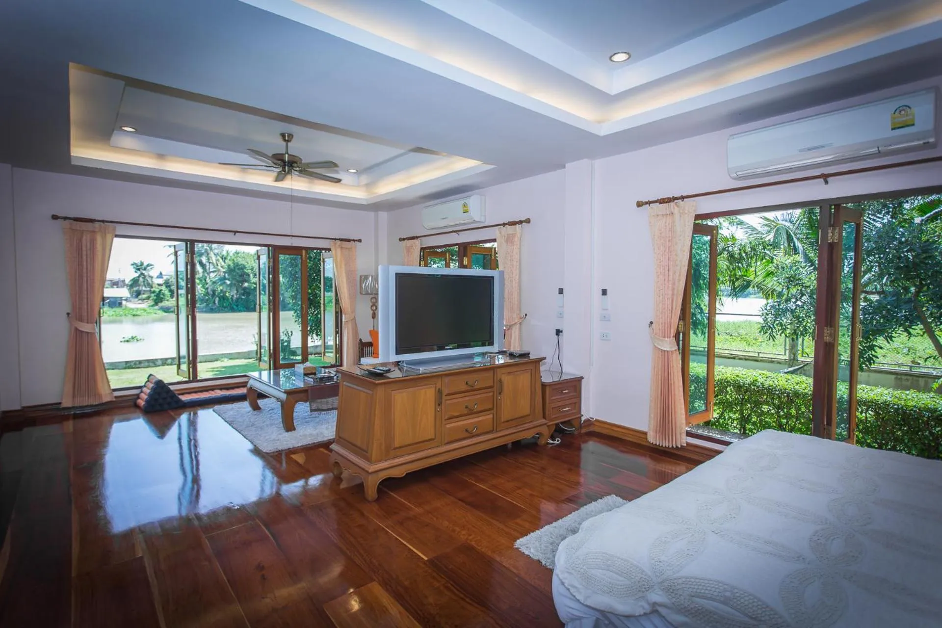 Bed in Thararin Villa