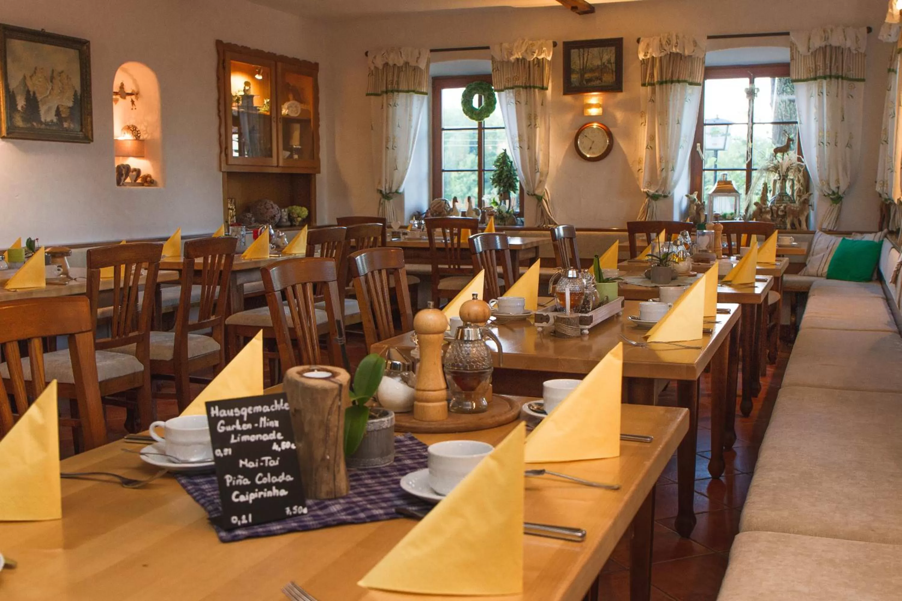 Restaurant/places to eat in Hotel Alpenblick