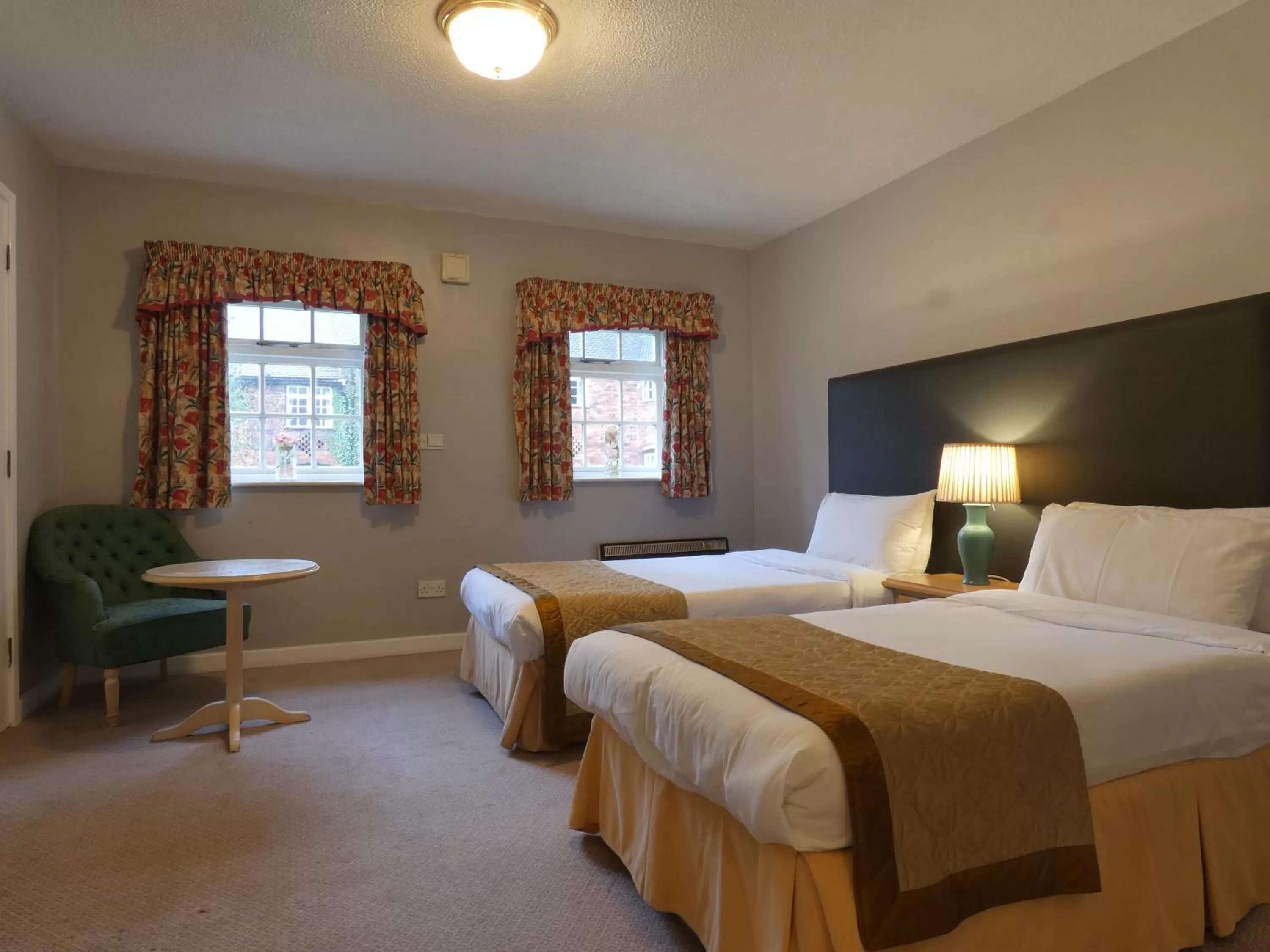 Bed in Marston Farm Hotel