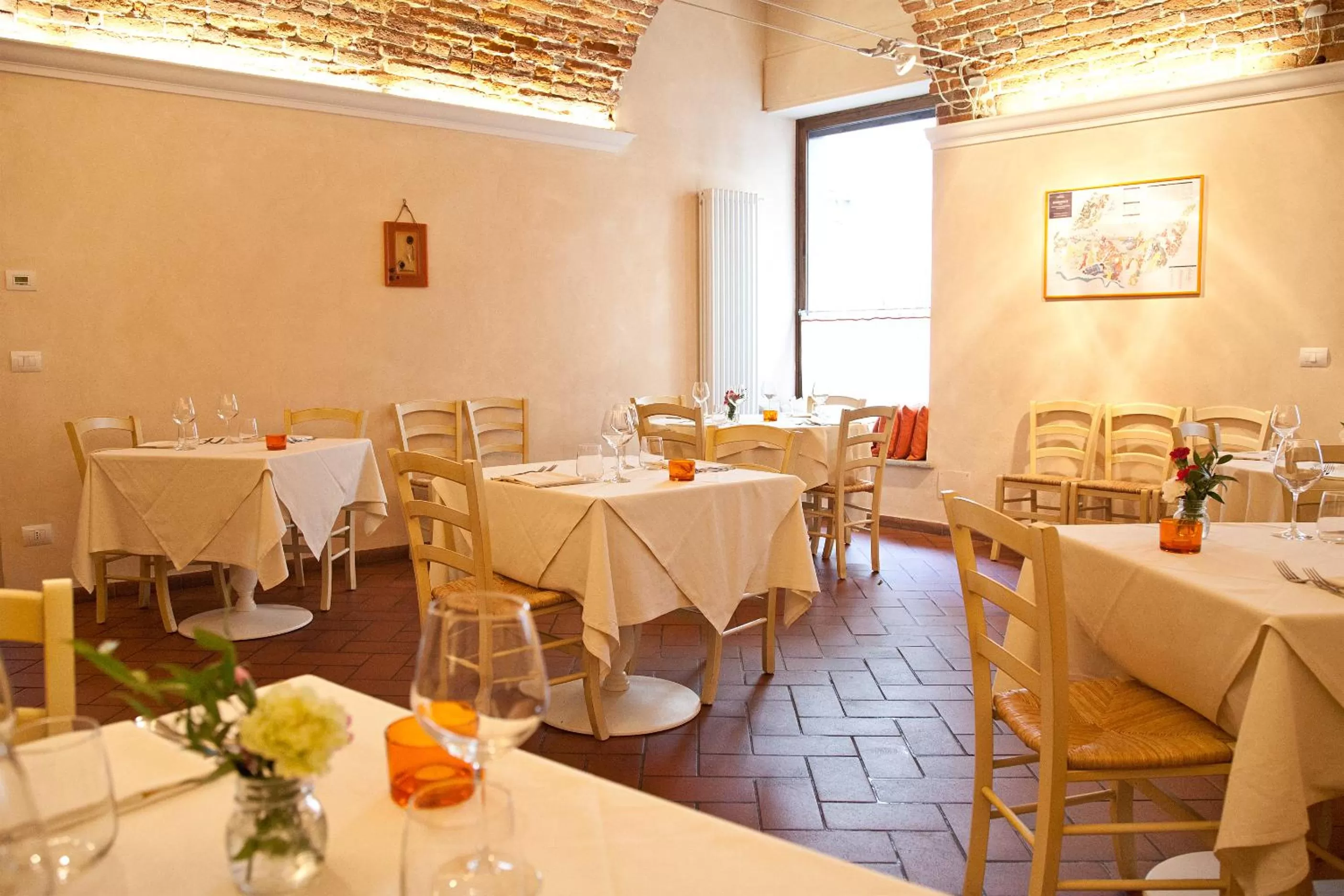 Restaurant/places to eat in Osteria Senza Fretta Rooms for Rent