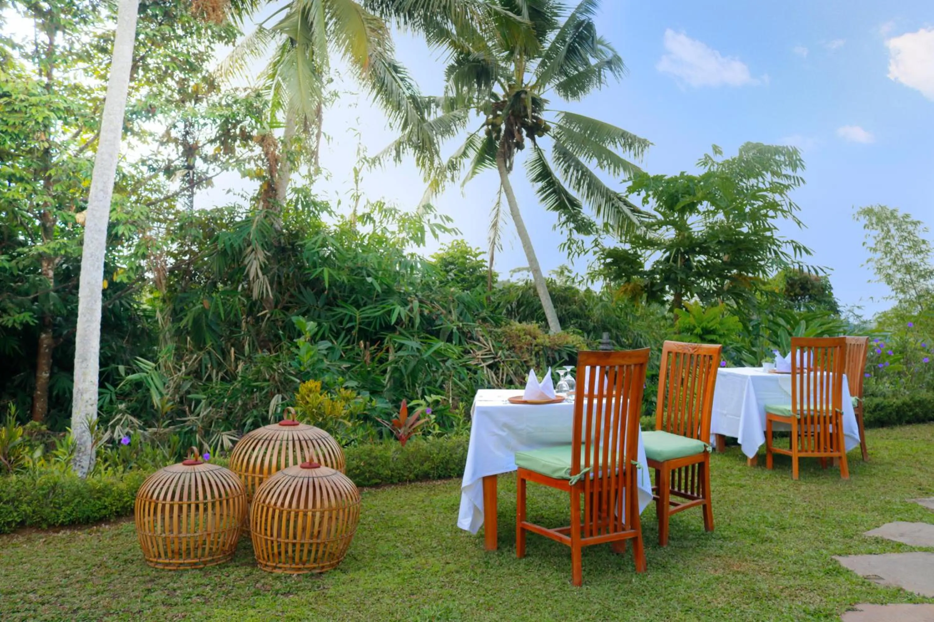 Restaurant/places to eat in Ashoka Tree Resort at Tanggayuda