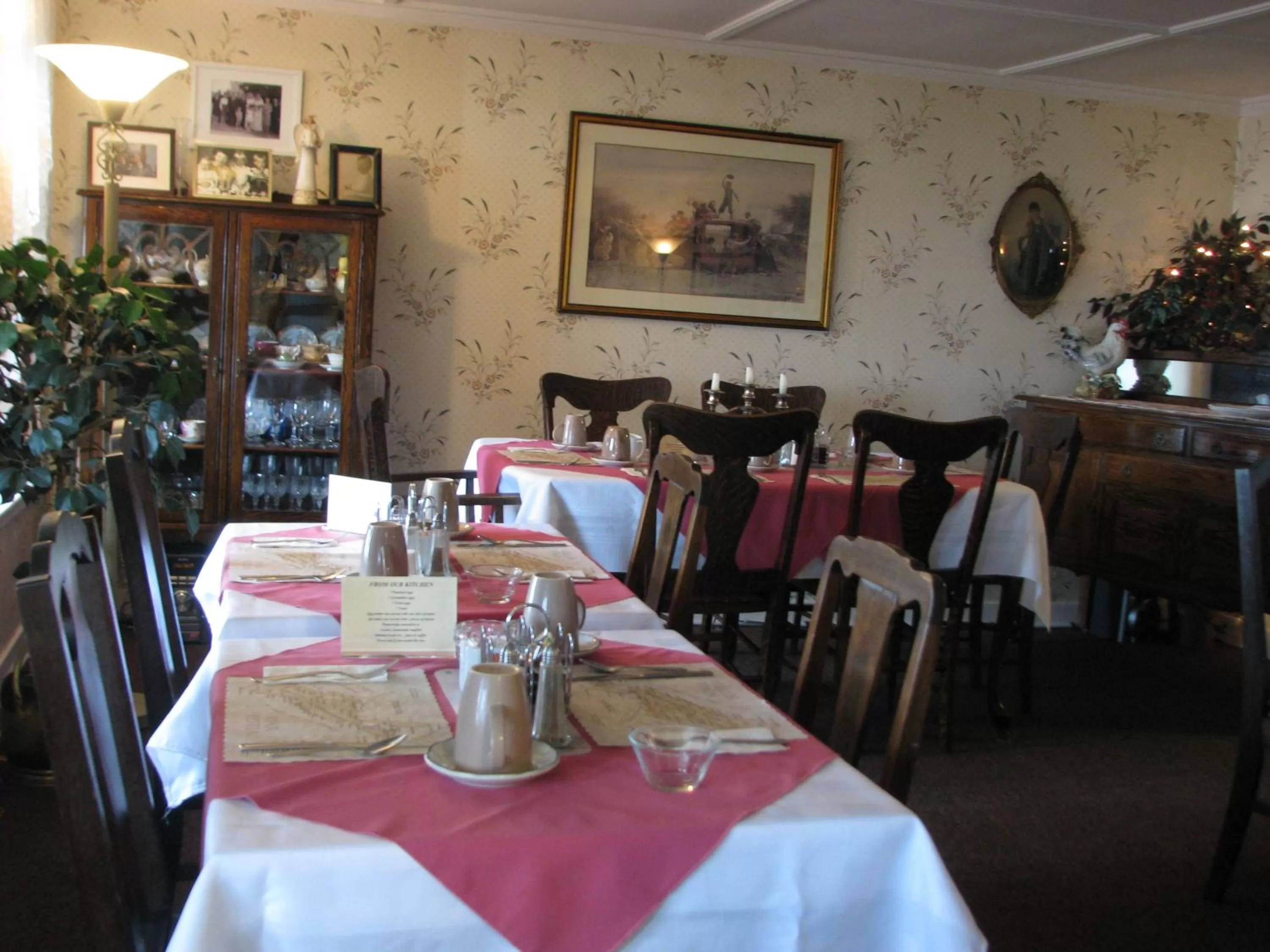 Restaurant/places to eat in Bayside Inn