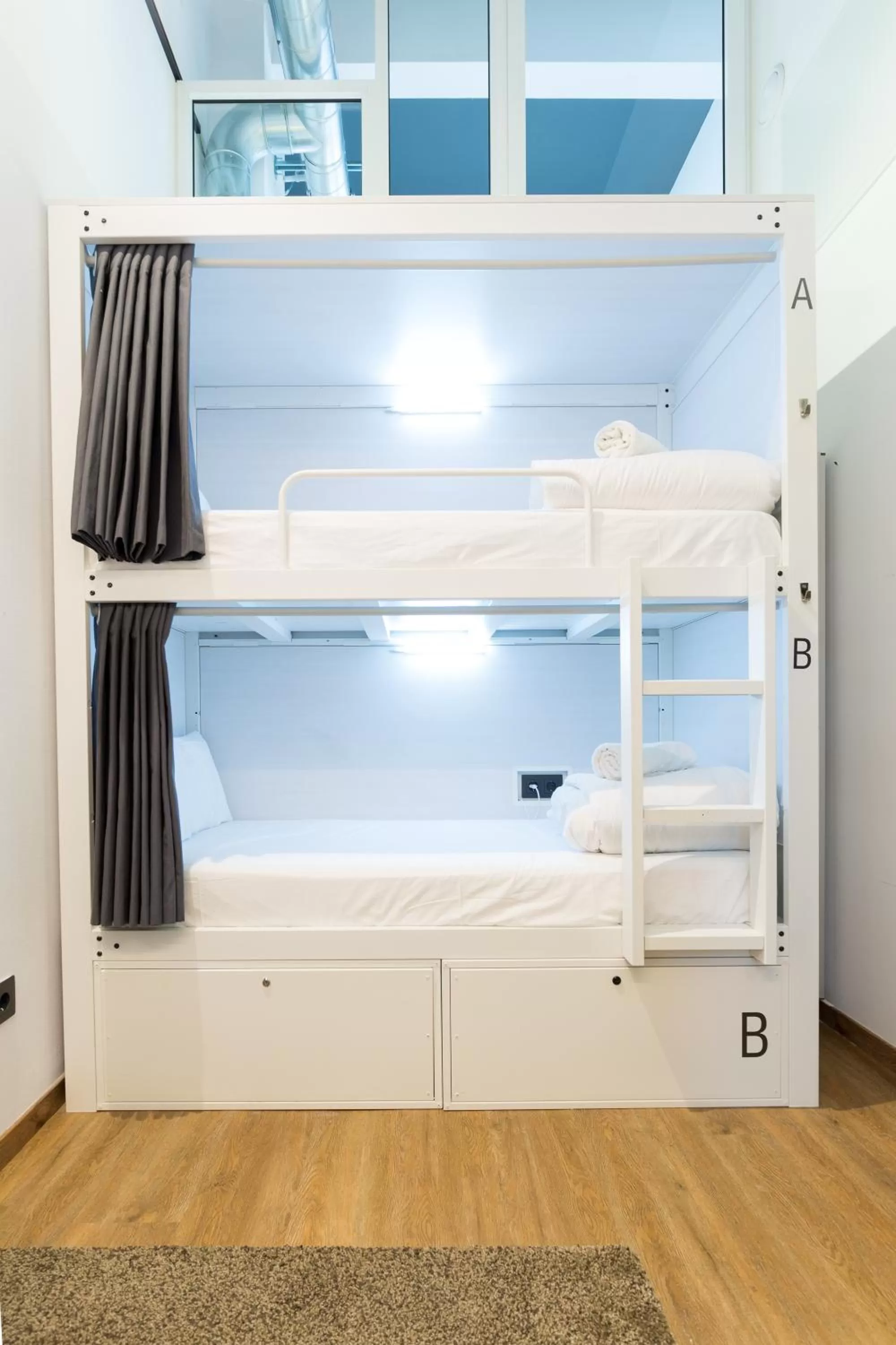 Bedroom, Bed in Airhostel Barcelona Airport 24h