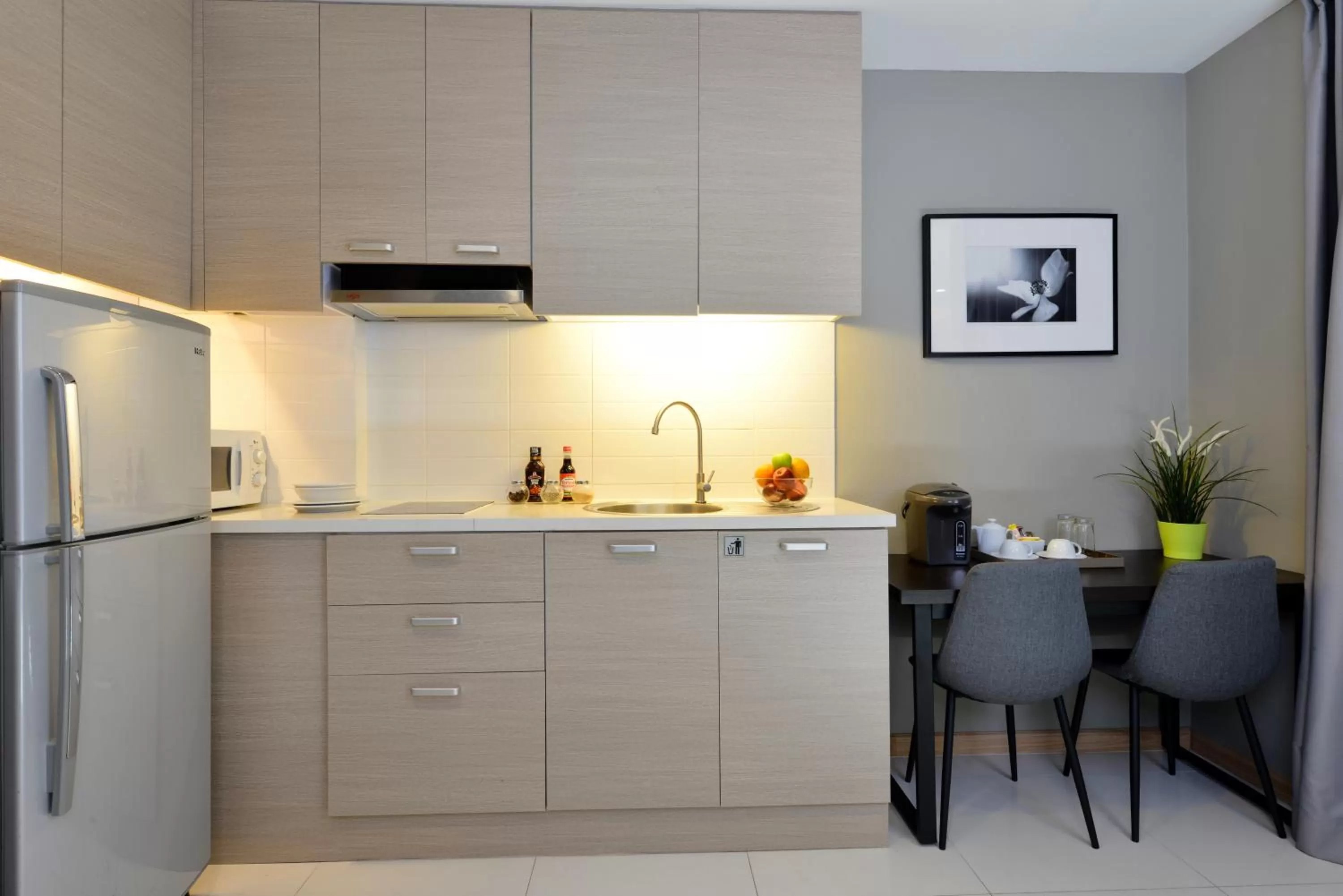 Kitchen or kitchenette in Altera Hotel and Residence by At Mind