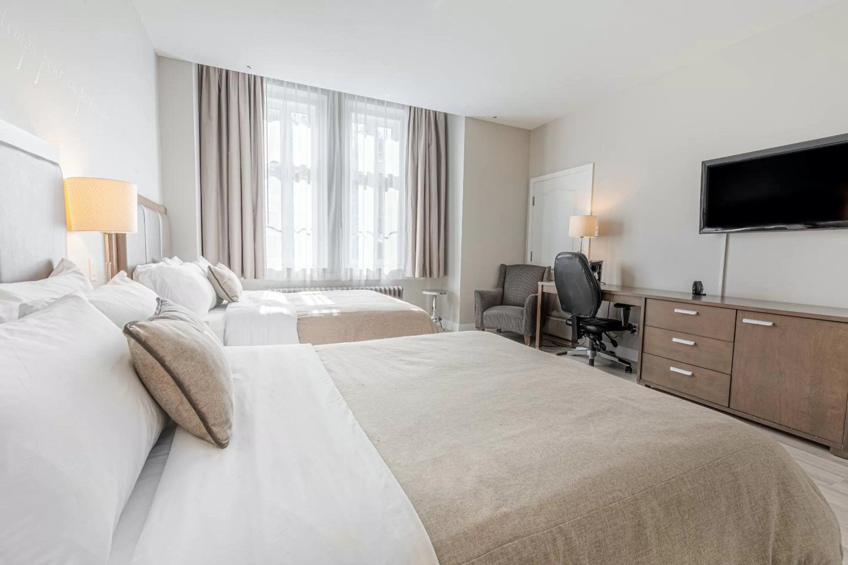 Bed in Hotel Montfort