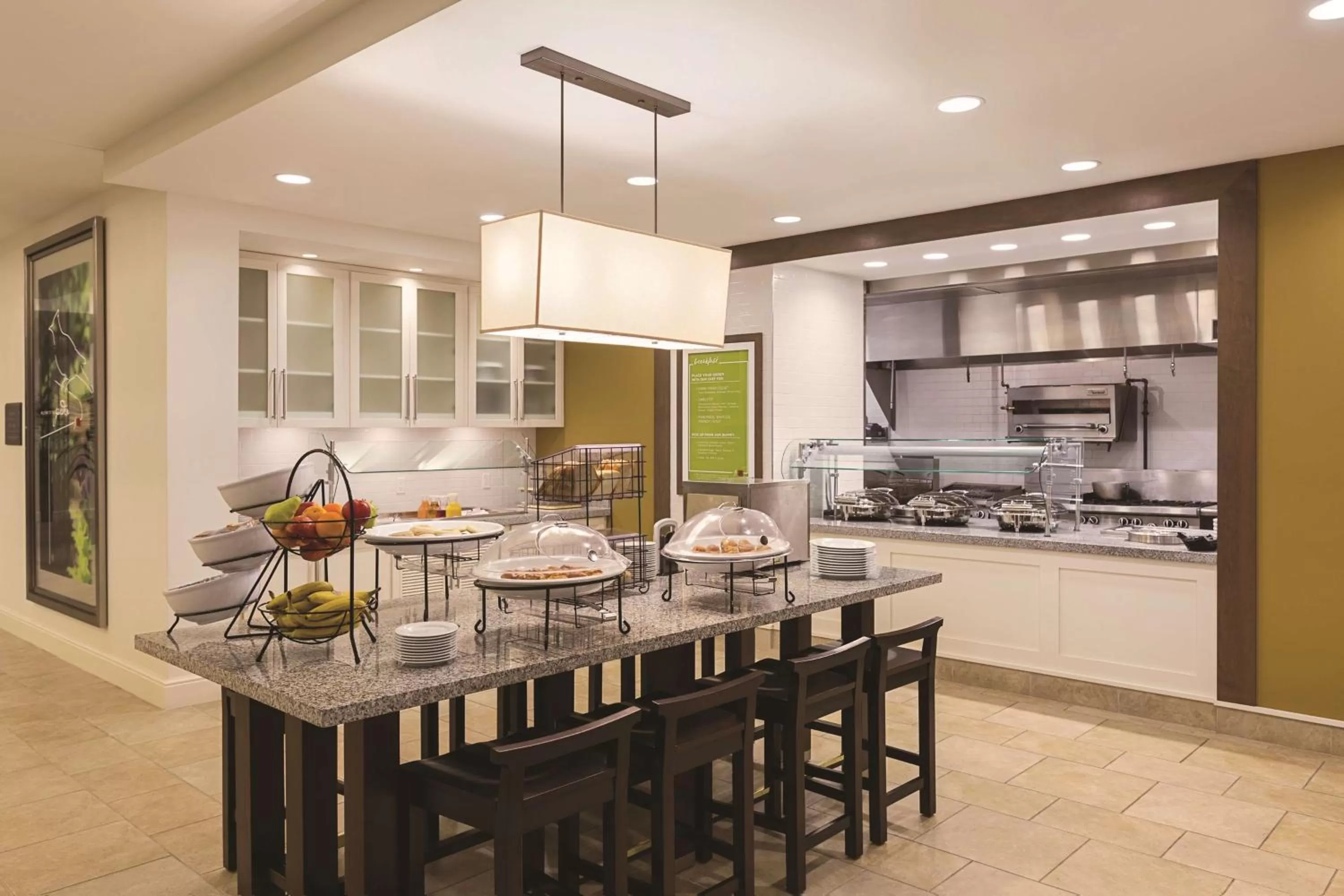 Dining area in Hilton Garden Inn Wallingford/Meriden