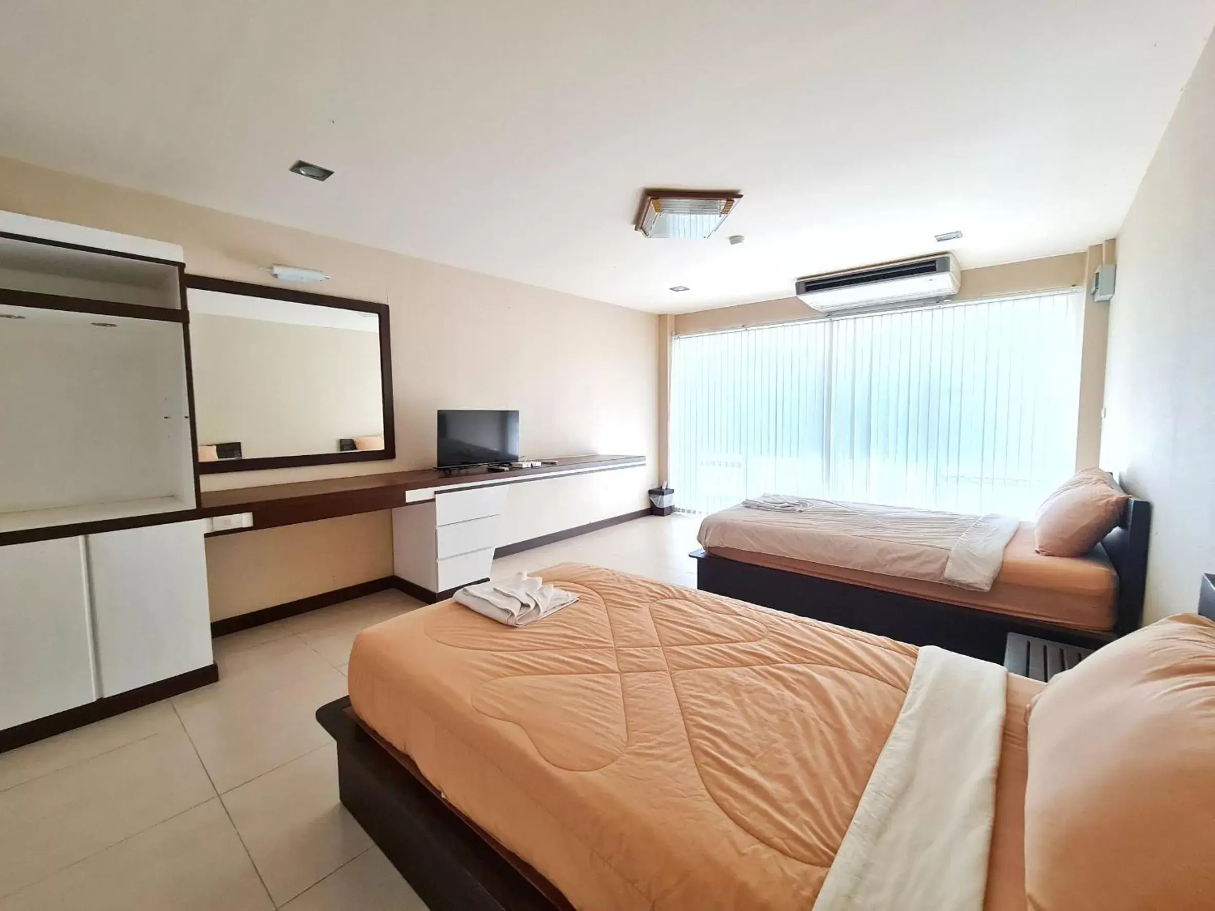 Deluxe Twin Room with Mountain View in โรงแรม ชาโตว์วิสต้า Deluxe Twin Room with Mountain View in โรงแรม ชาโตว์วิสต้า