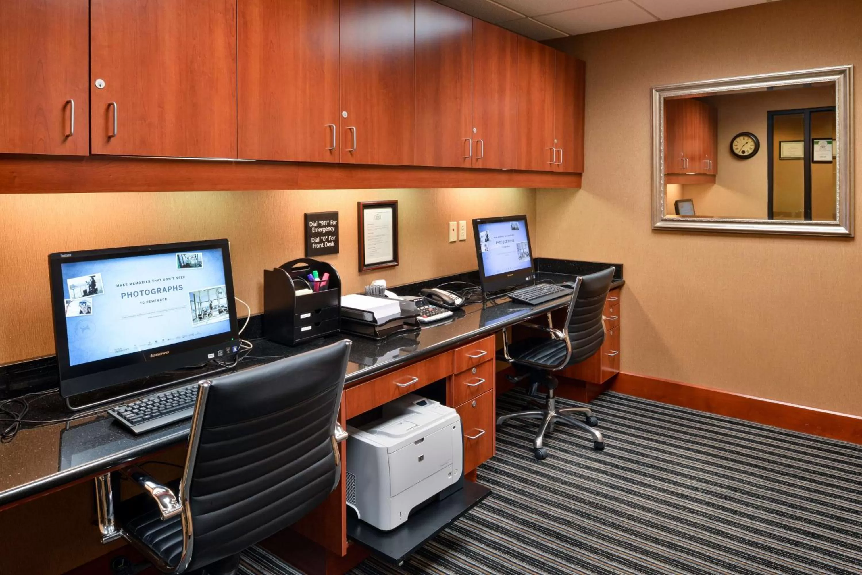 Business facilities in Hampton Inn & Suites Tacoma