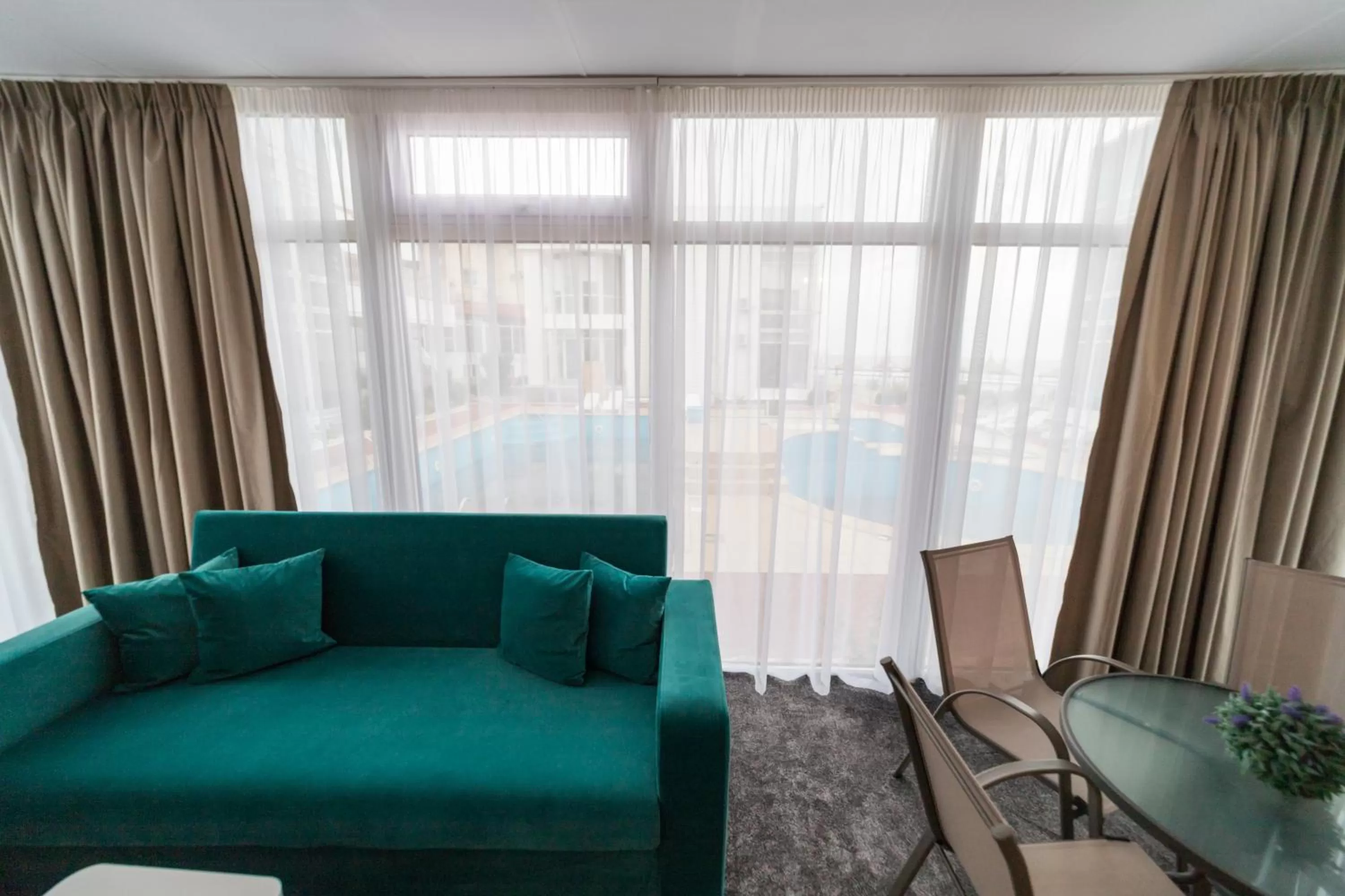 Living room in Avenue Palm Eforie - Avenue Hotels