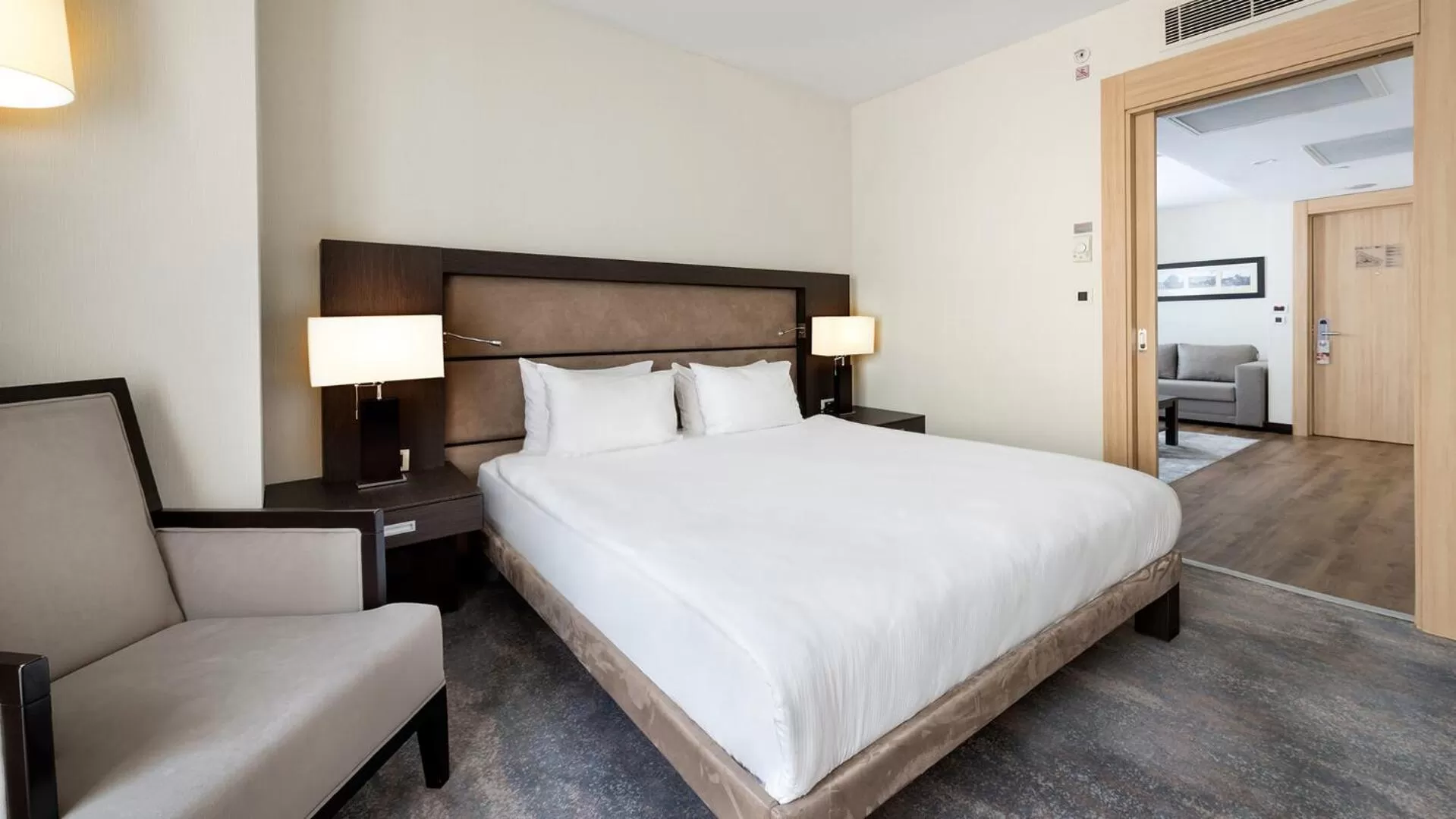 Bedroom, Bed in Ramada Plaza By Wyndham Istanbul City Center