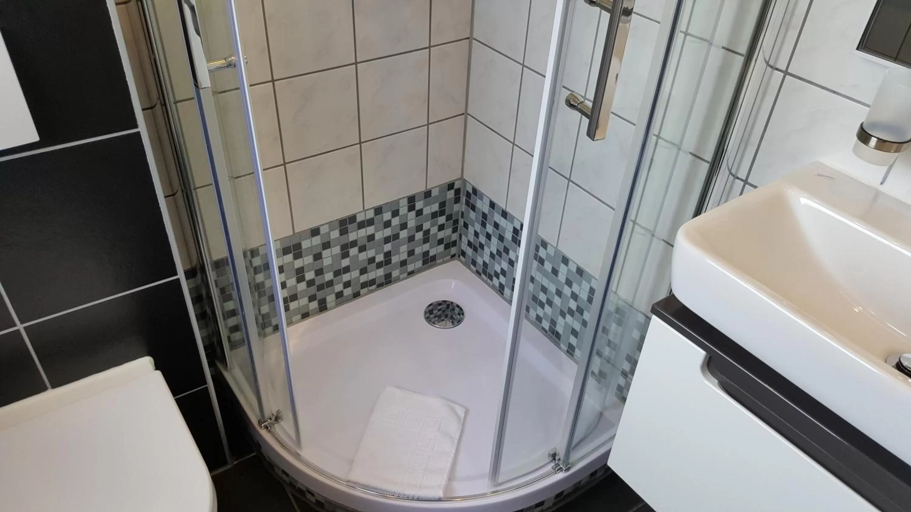 Bathroom in Hotel Exquisite