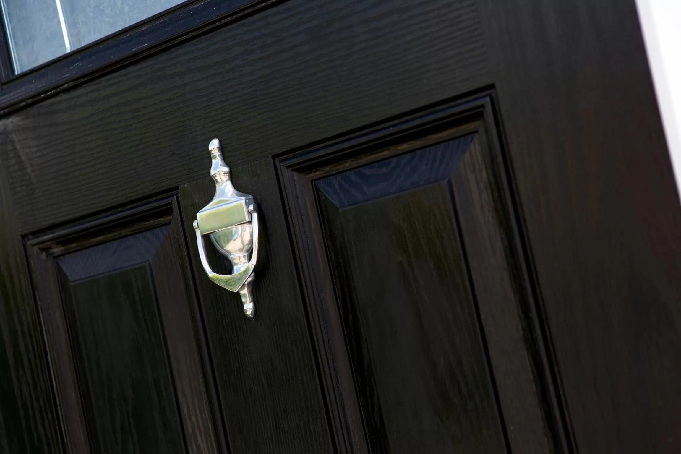 Facade/entrance in No. 82 B&B