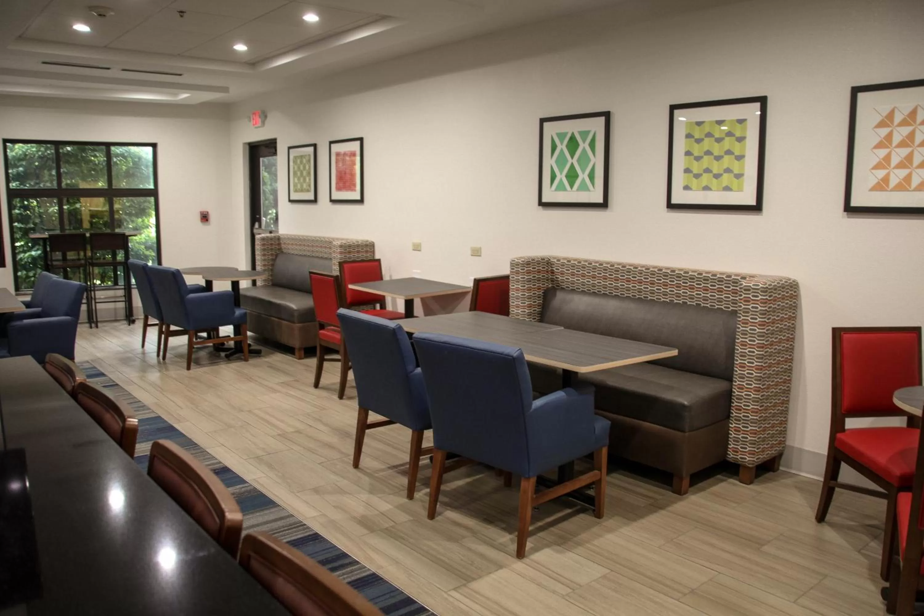 Breakfast in Holiday Inn Express Hotel & Suites Athens by IHG