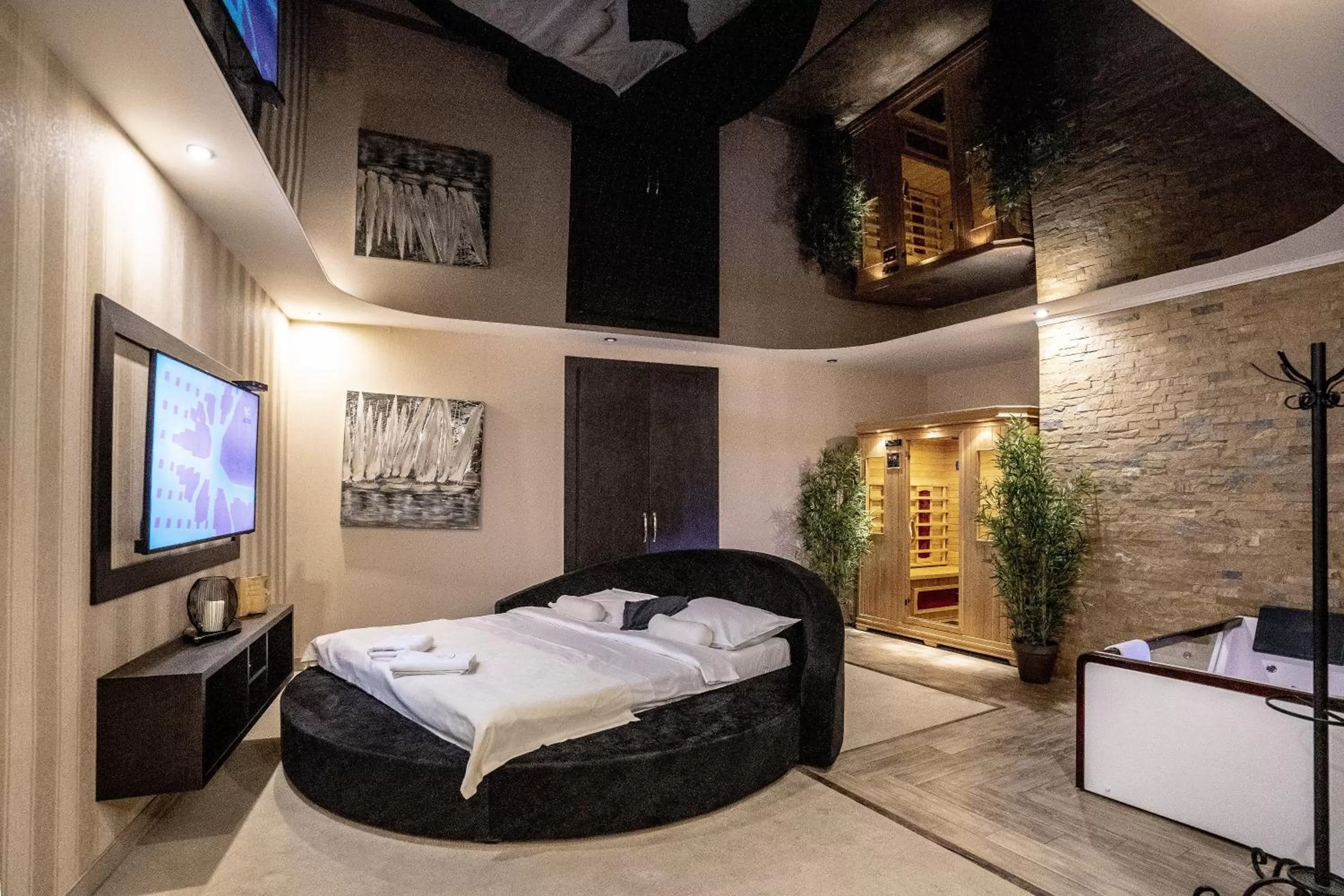 Spa and wellness centre/facilities in Madison - Square Sava