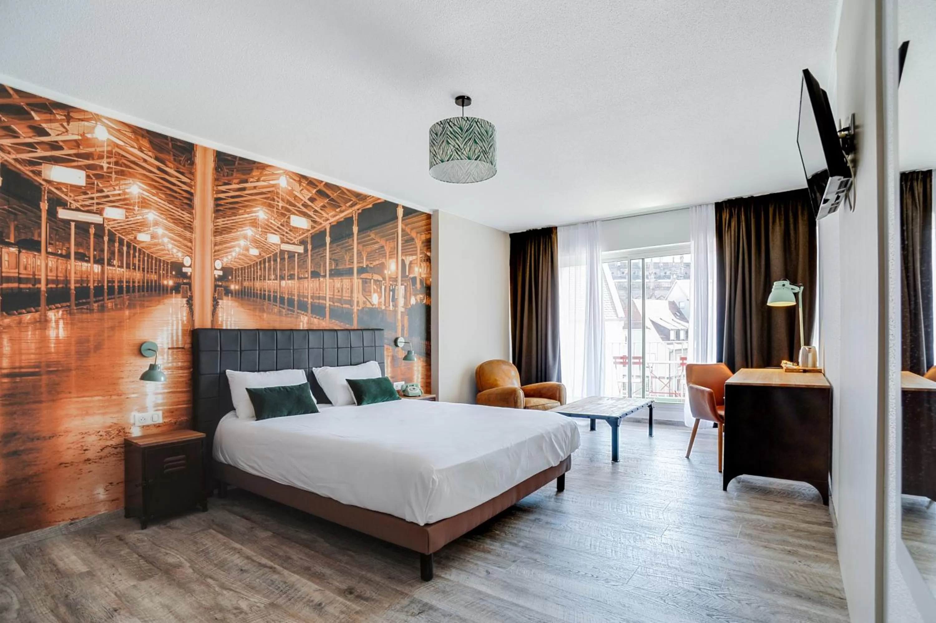 Photo of the whole room in La Maison Hôtel Mulhouse Centre