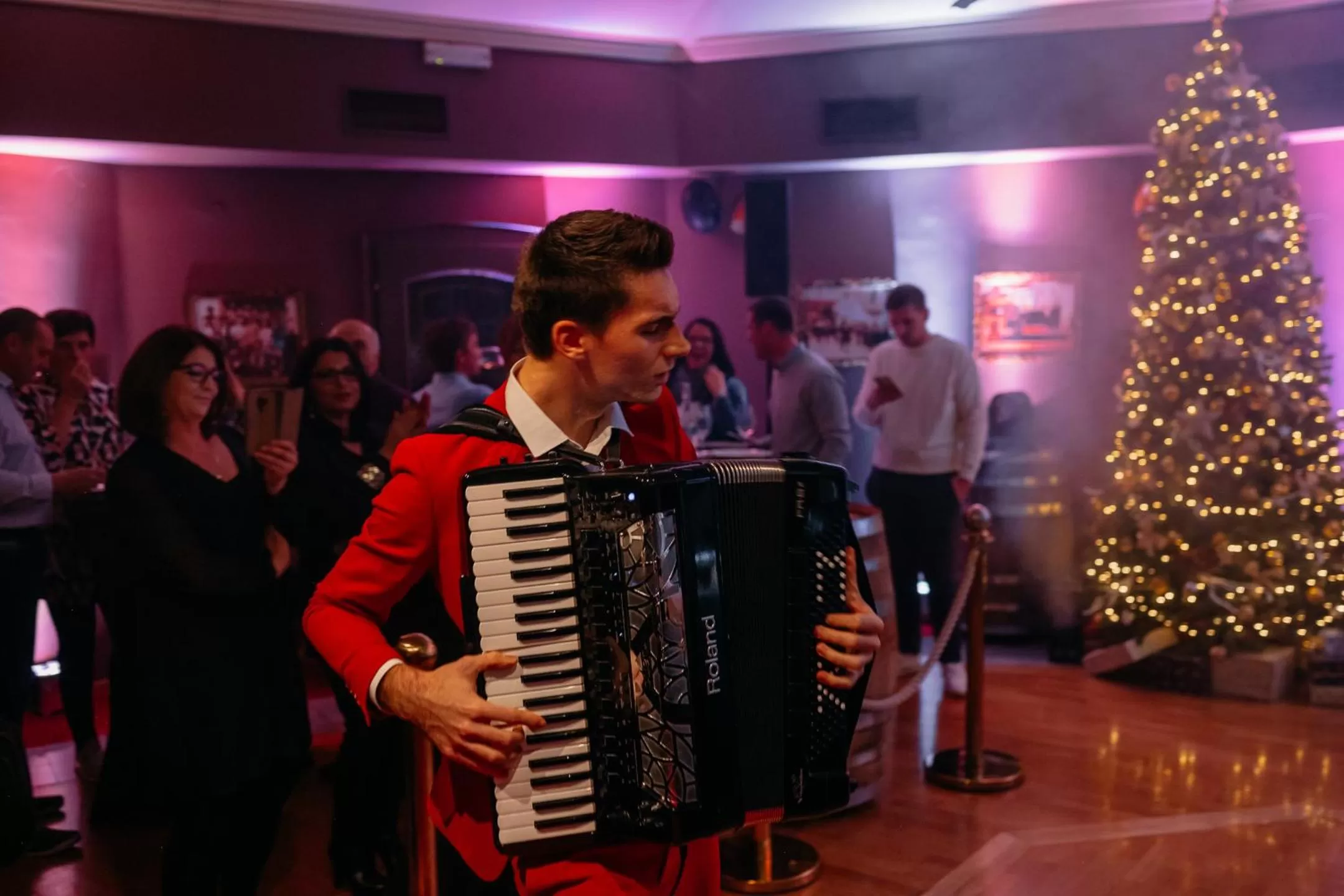 People in Hotel Kunst