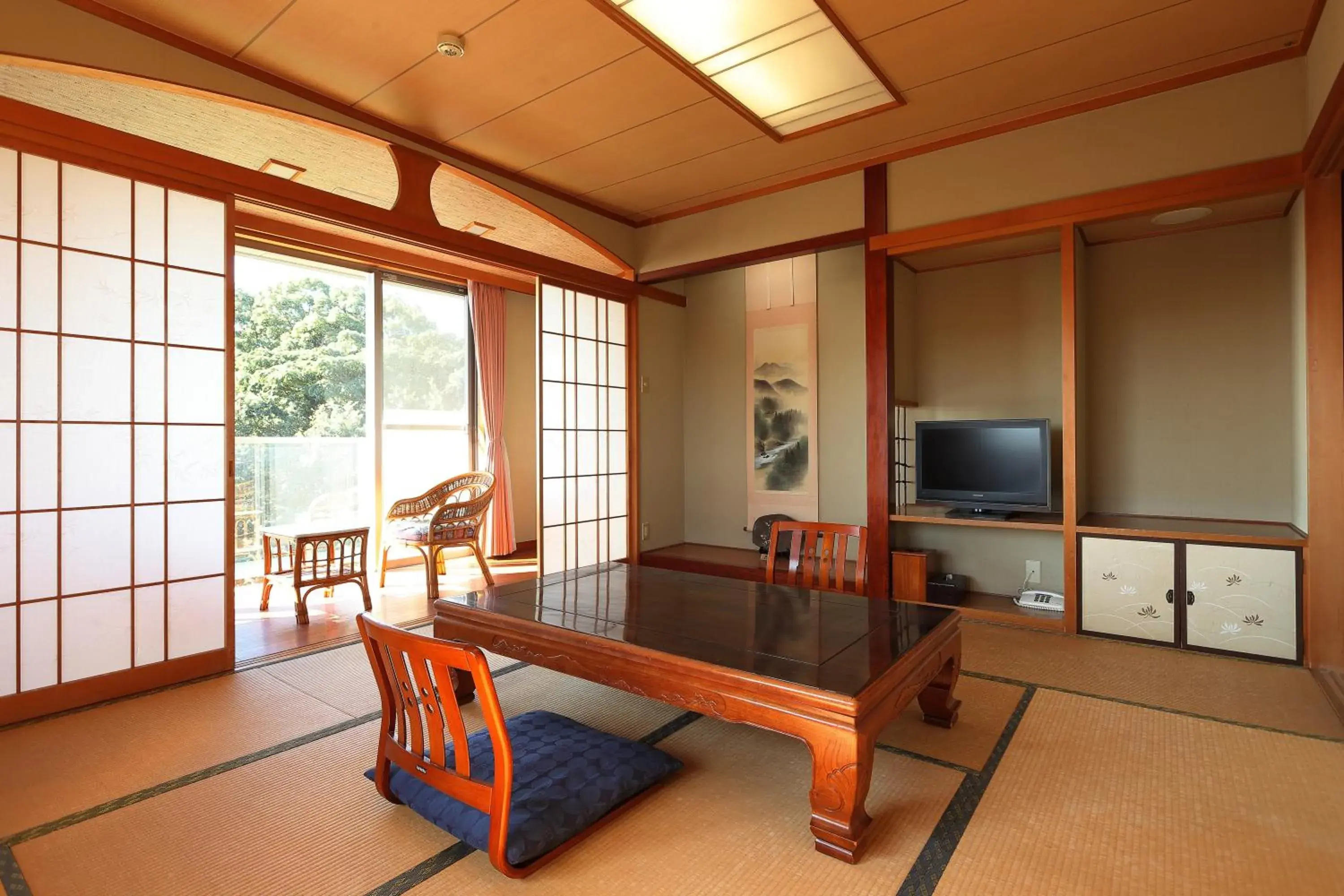 Japanese-Style Quadruple Room in Manazuru Marin Hotel Japanese-Style Quadruple Room in Manazuru Marin Hotel