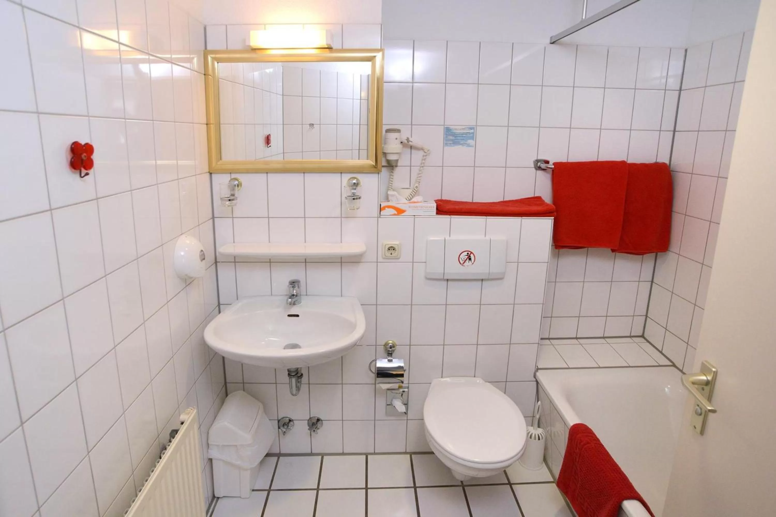 Bathroom in Apart Hotel Sehnde