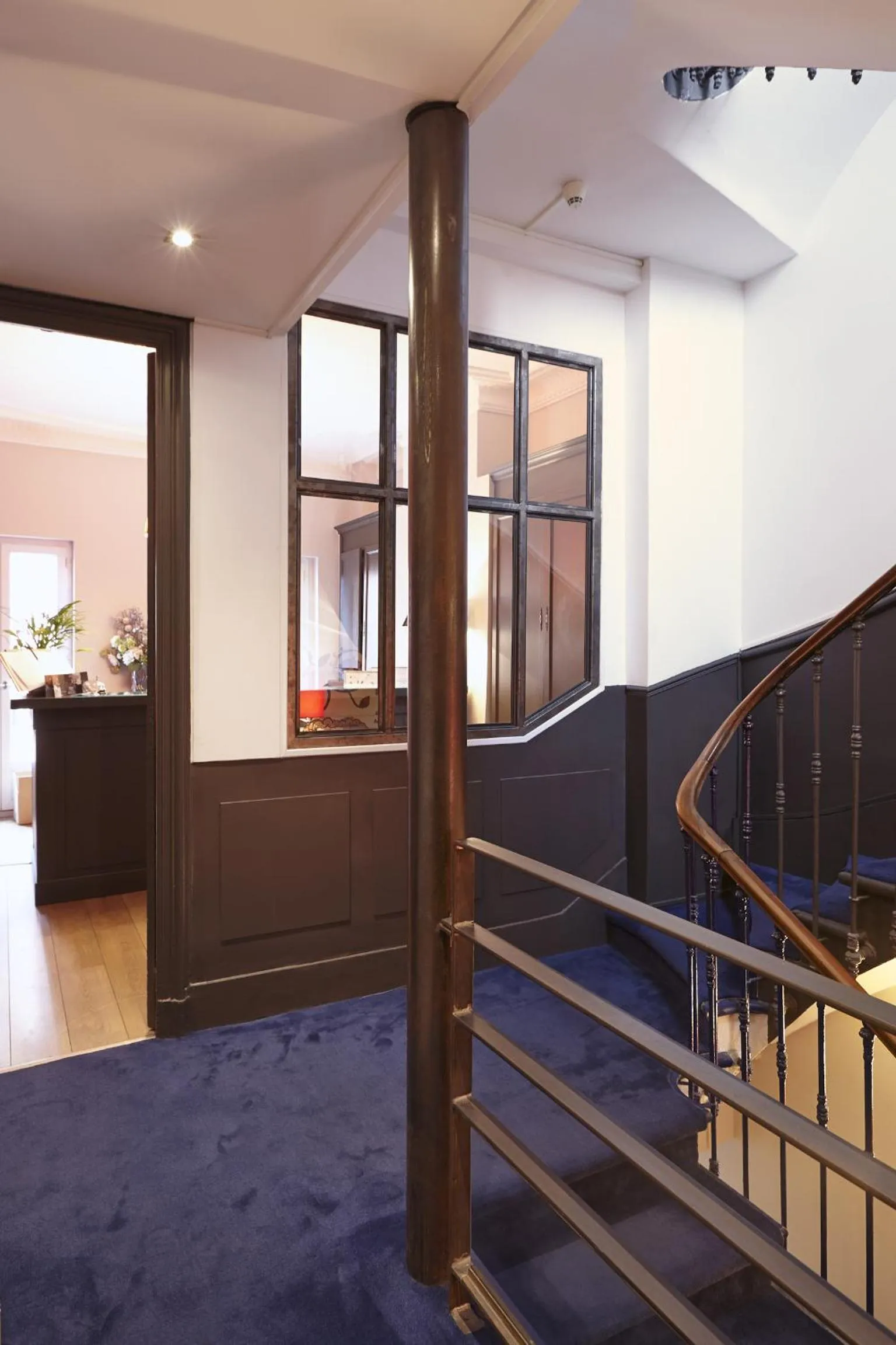 Lobby or reception in Hôtel St Sernin