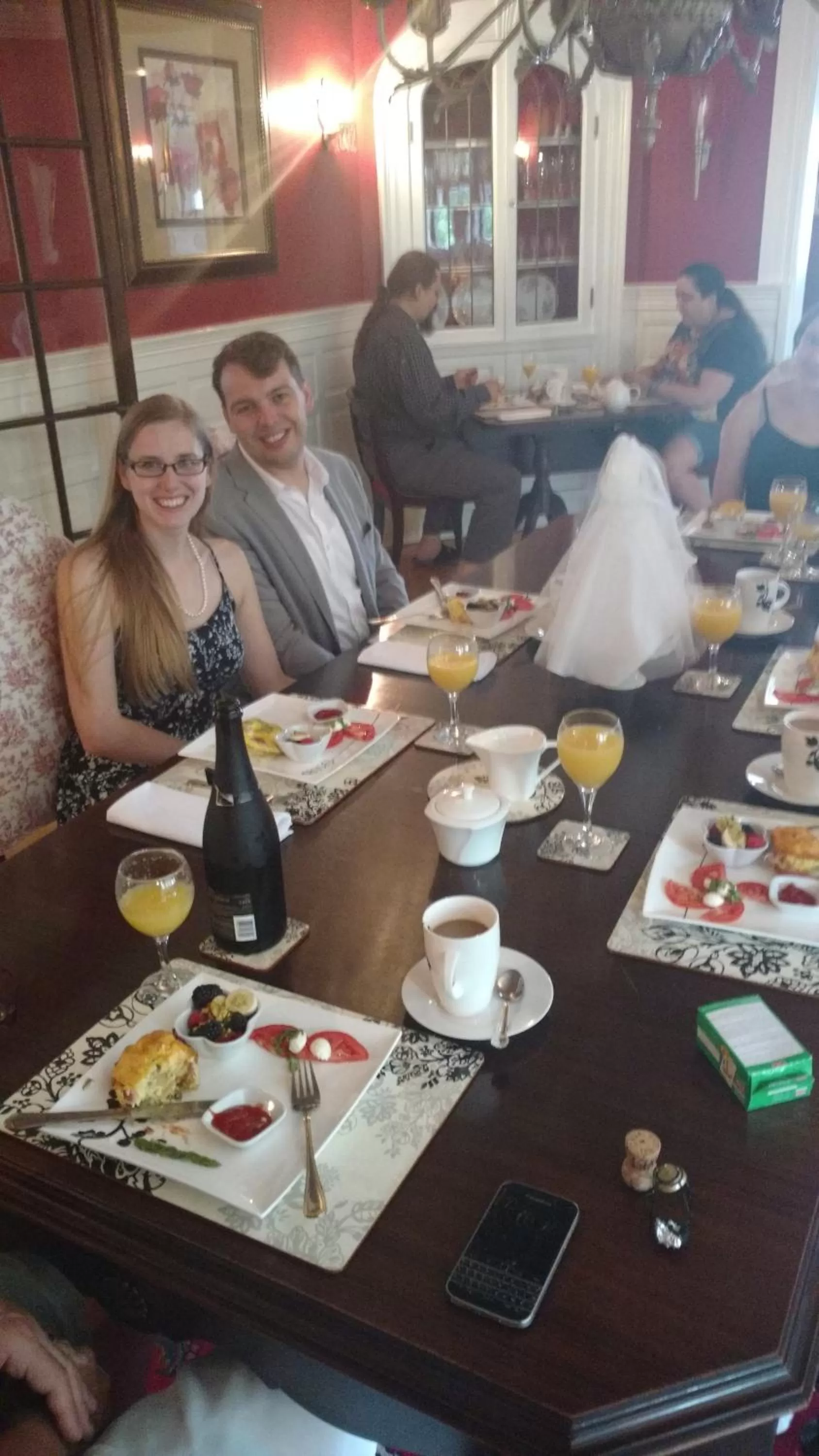 Breakfast in Grey Gables Inn