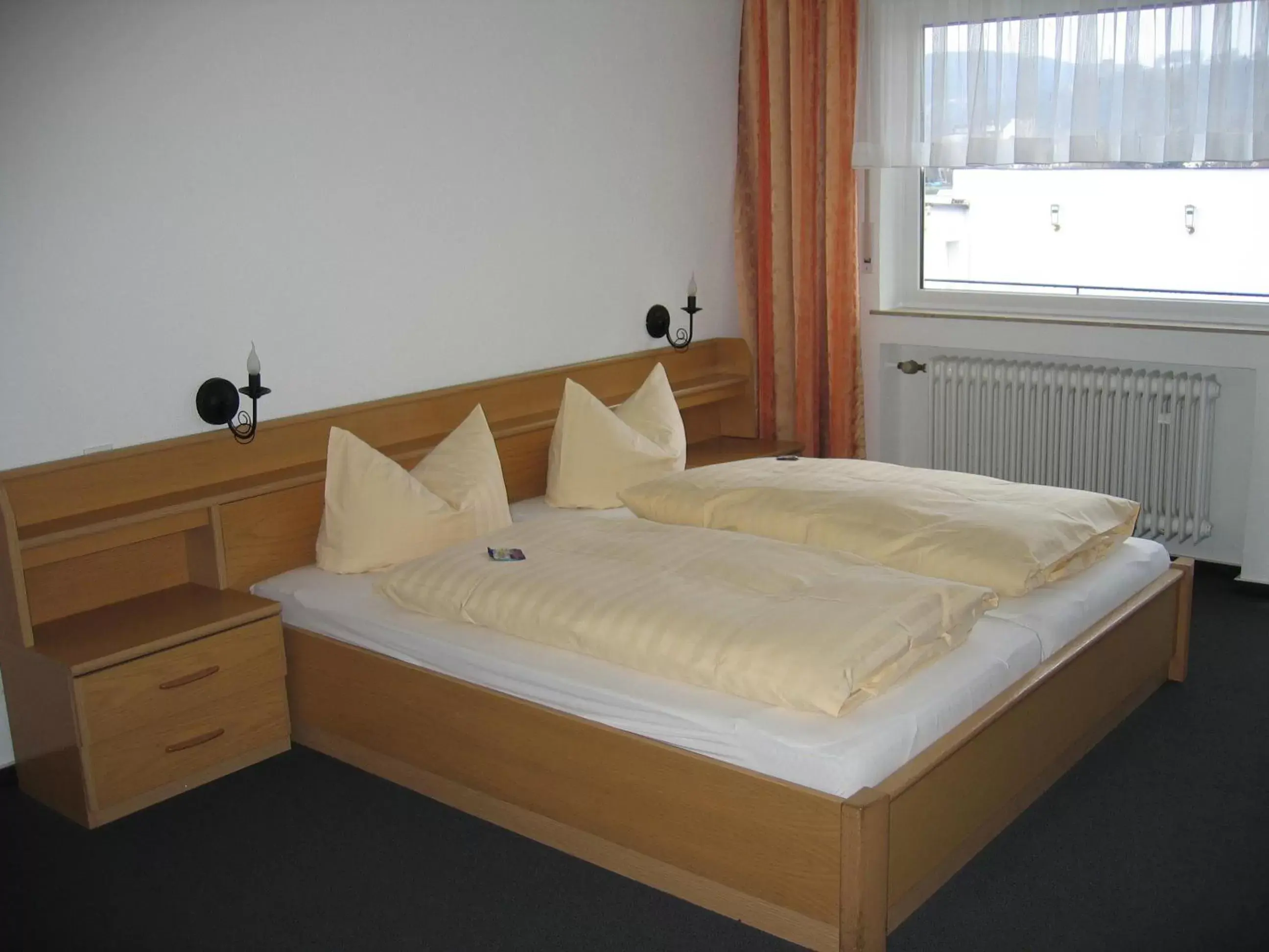 Double Room in Hotel Zur Kripp Double Room in Hotel Zur Kripp