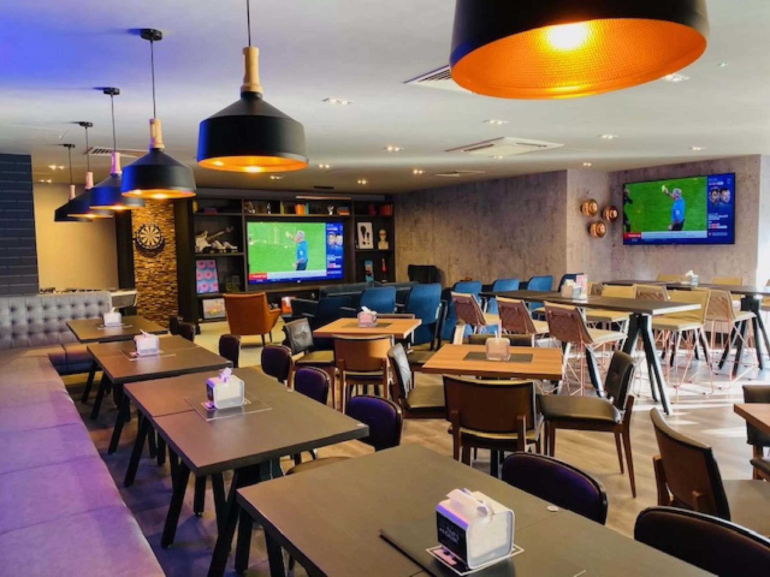 Restaurant/places to eat in Village Hotel Blackpool