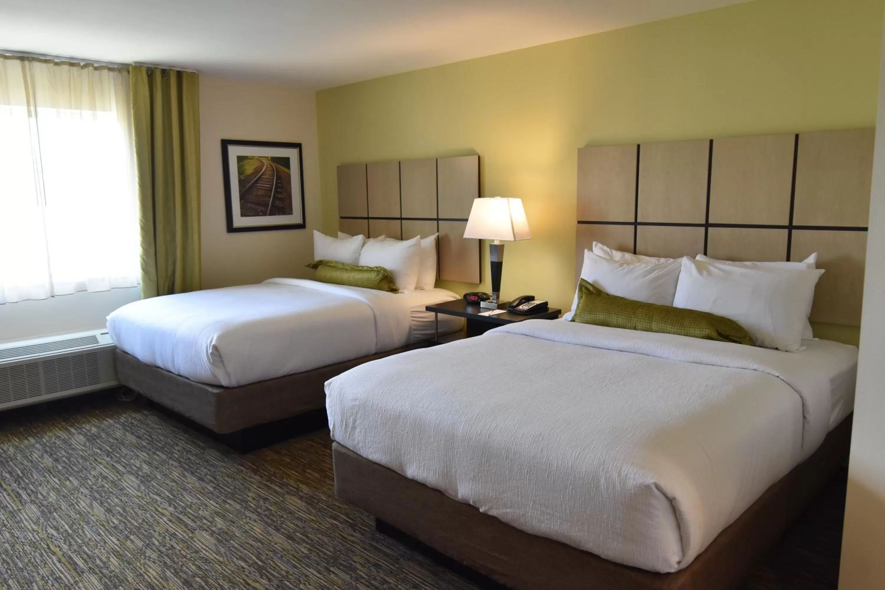Photo of the whole room, Bed in Candlewood Suites - Baton Rouge - College Drive by IHG