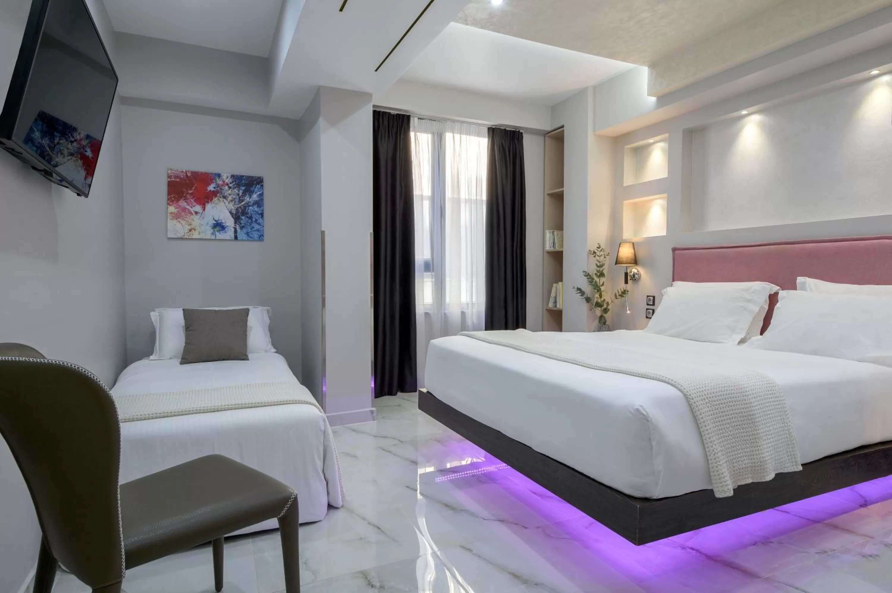 Photo of the whole room, Bed in Athens Starlight Hotel