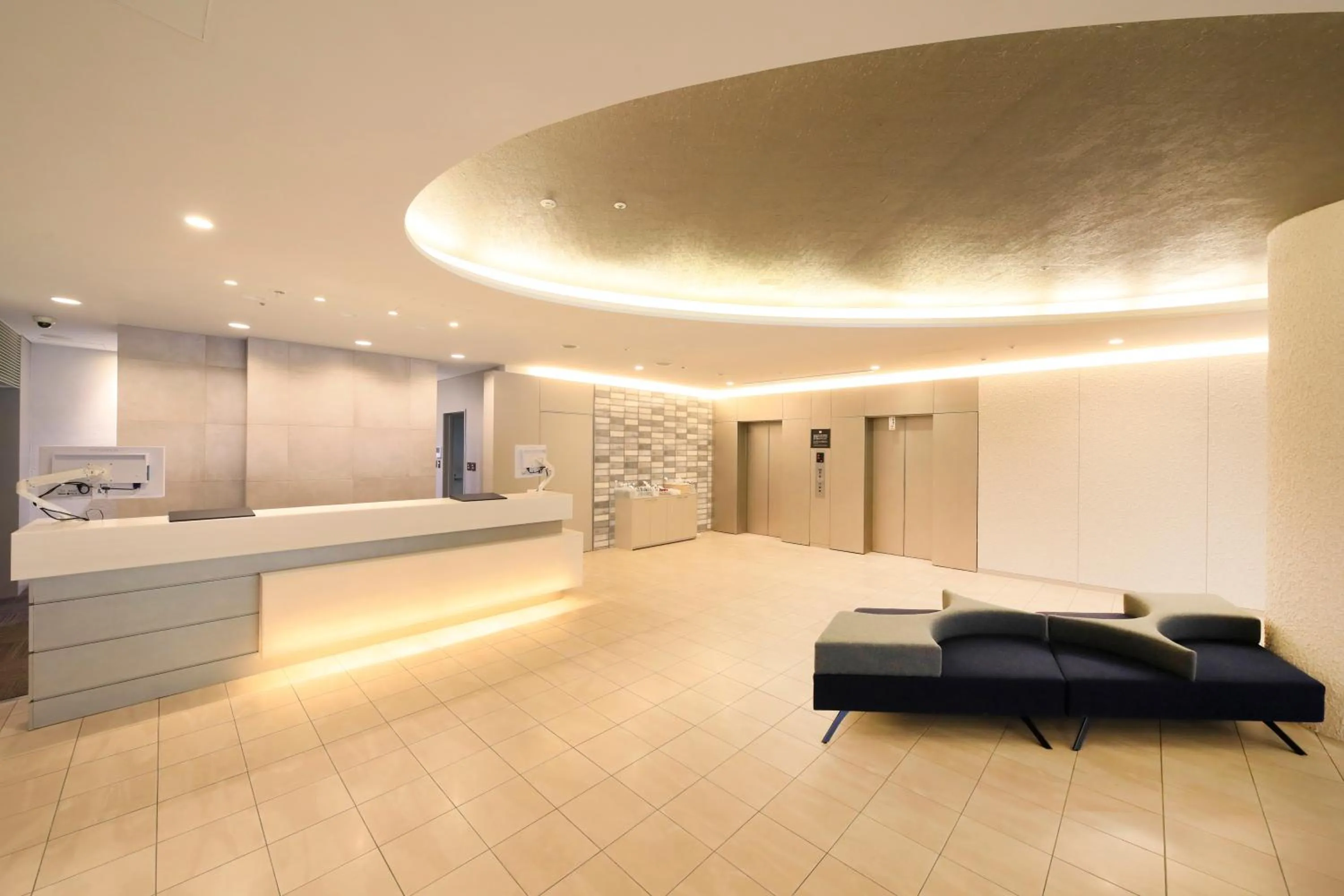 Lobby or reception in Richmond Hotel Yokohama-Bashamichi