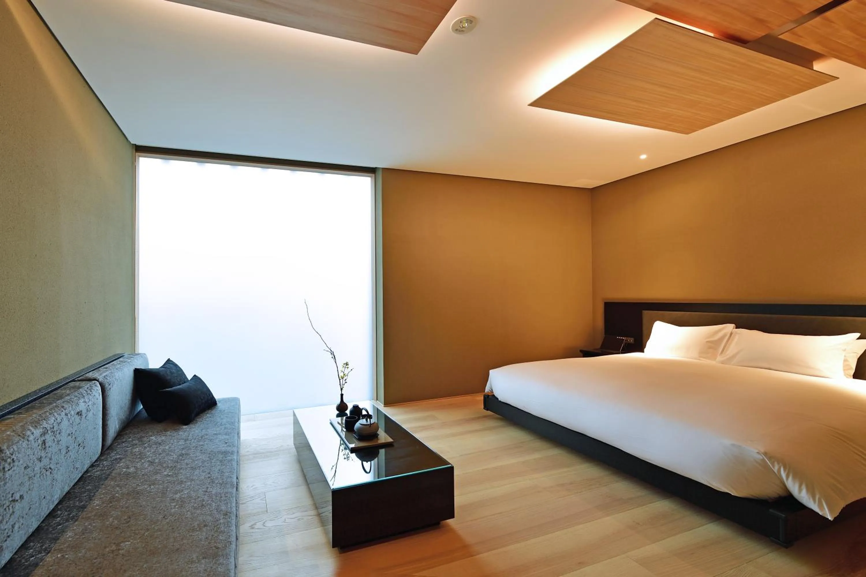 Photo of the whole room, Bed in MOGANA