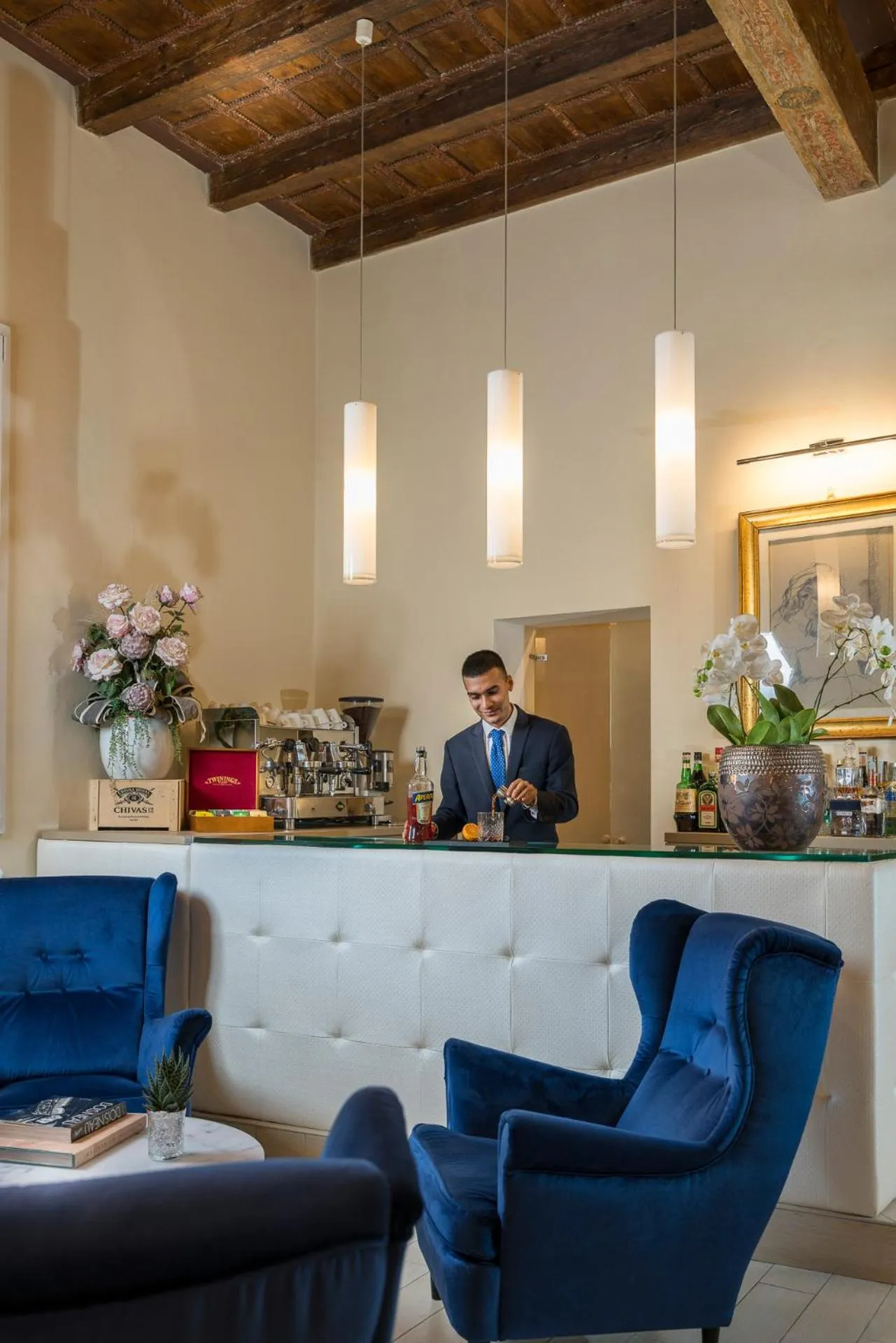 Lounge or bar in Albergo Rossini 1936 Small & Charming