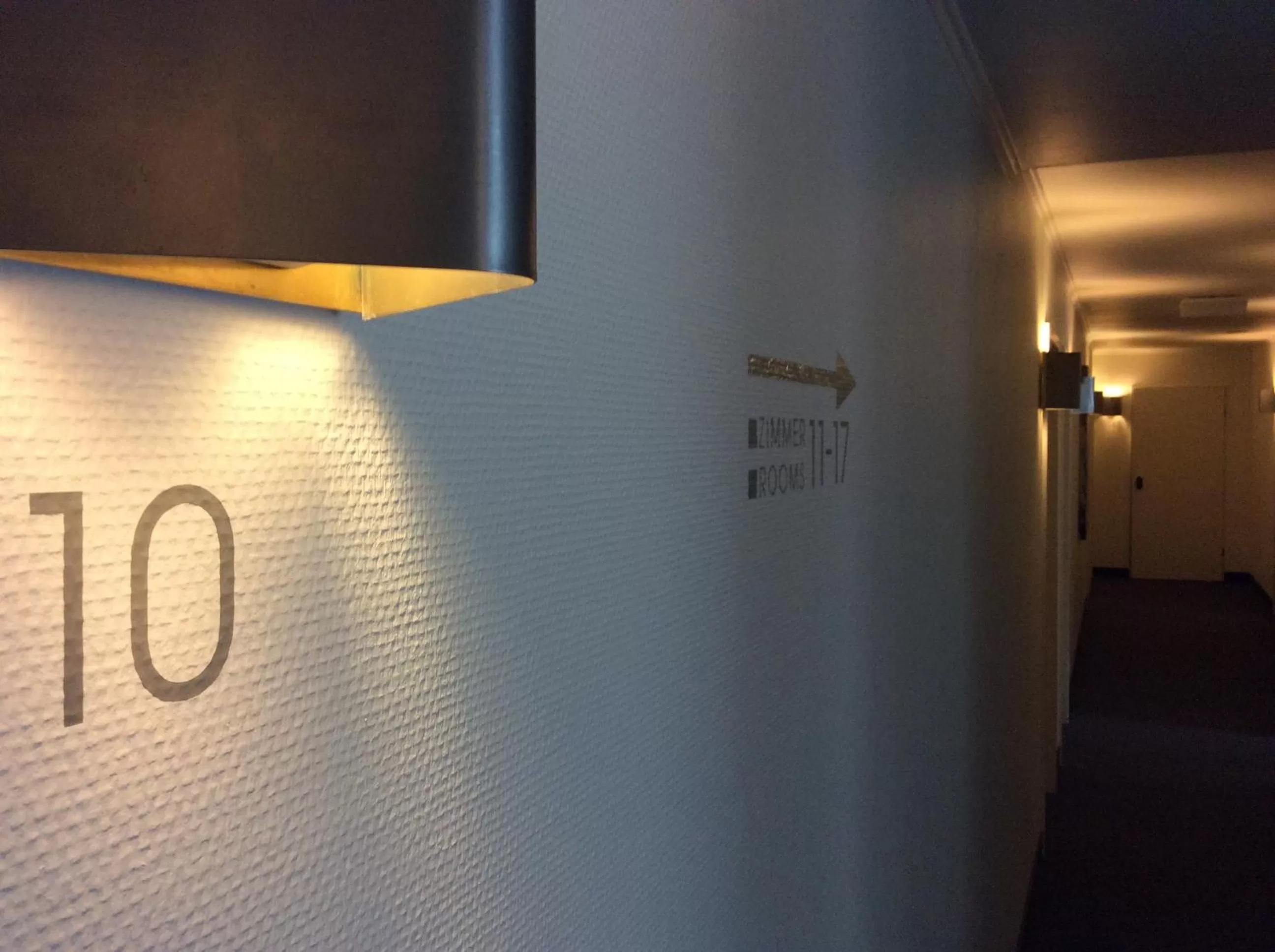 Decorative detail in Hotel52 Bergheim