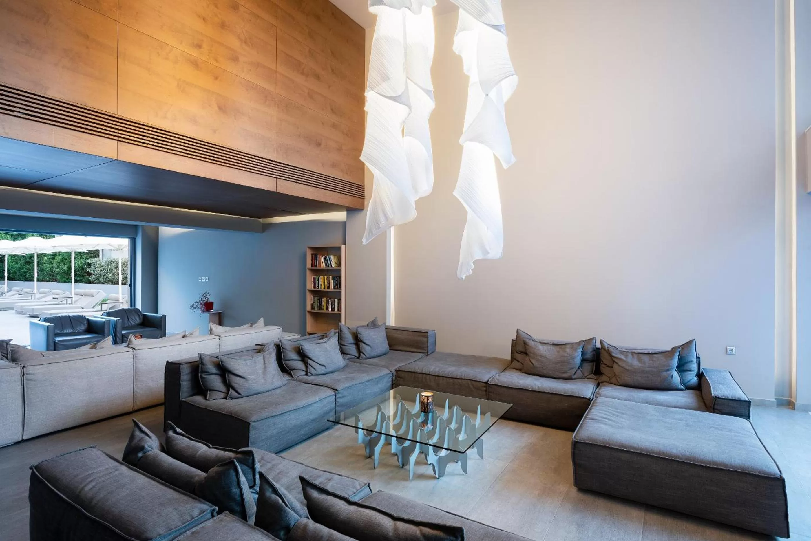 Lobby or reception in Oktober Downtown Boutique Hotel