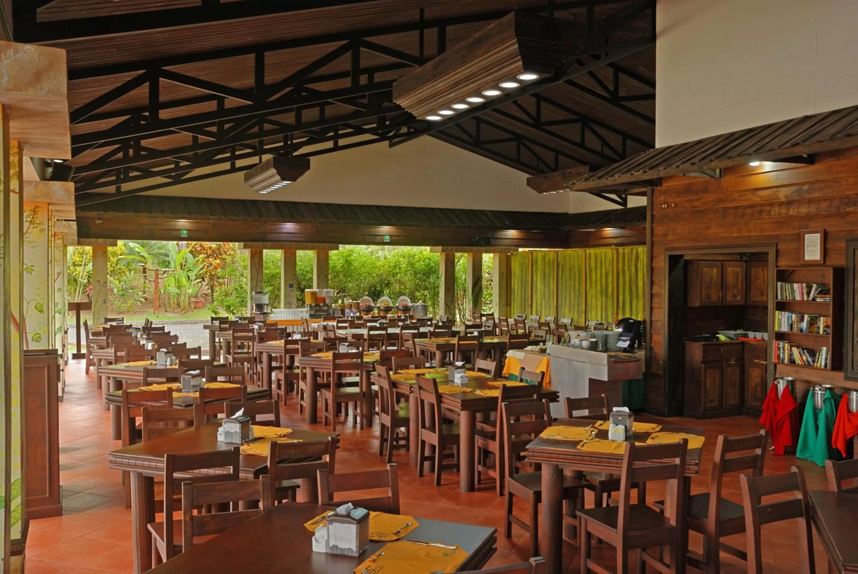 Restaurant/places to eat in Volcano Lodge, Hotel & Thermal Experience