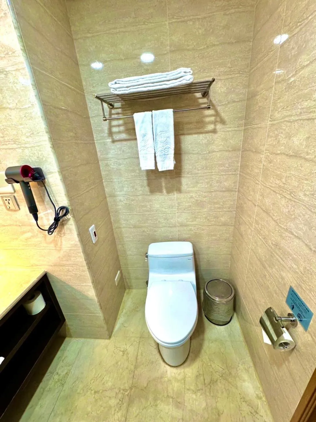 Bathroom in Best Hotel