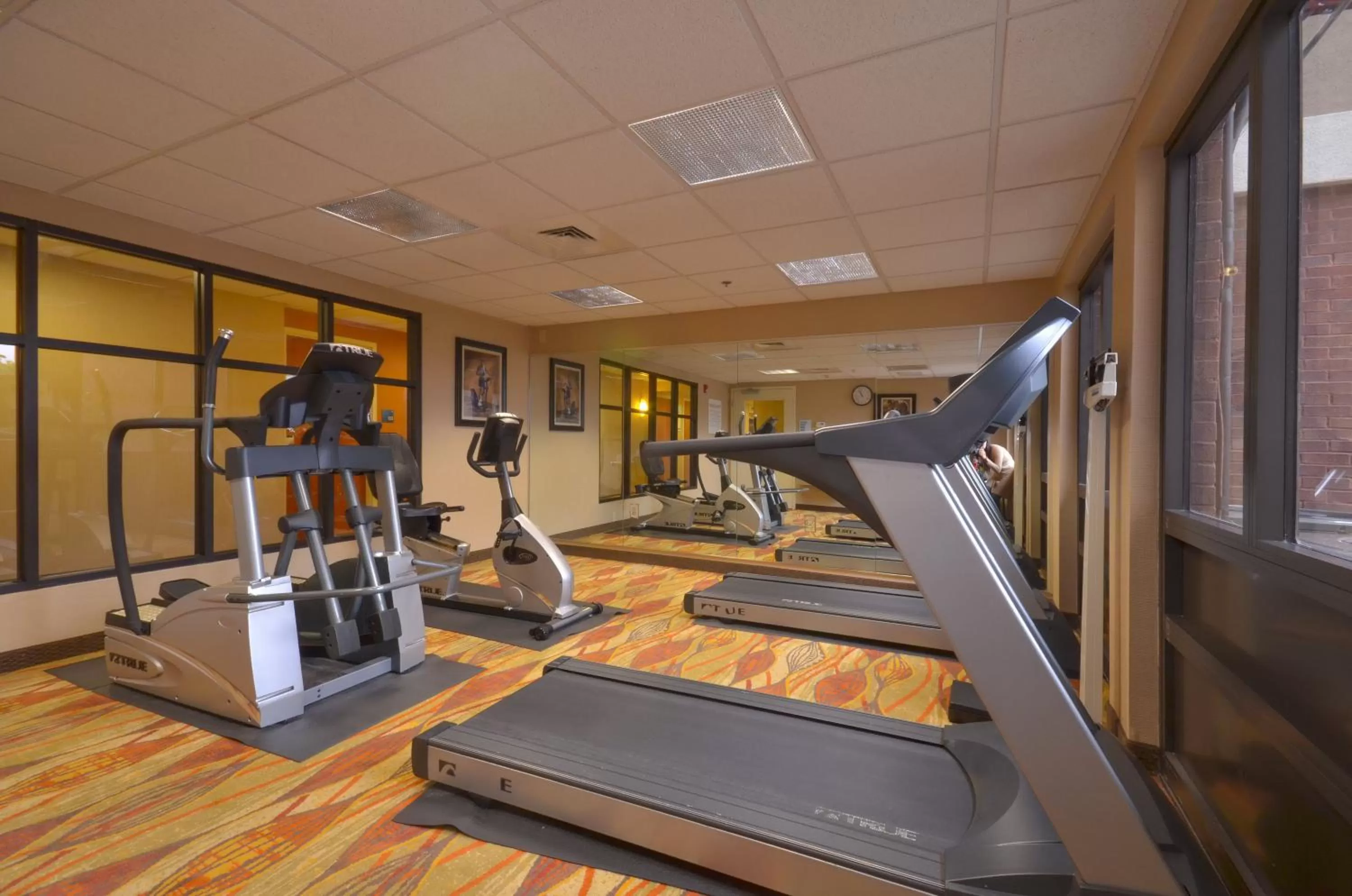 Fitness centre/facilities in Holiday Inn Express & Suites Pine Bluff/Pines Mall by IHG