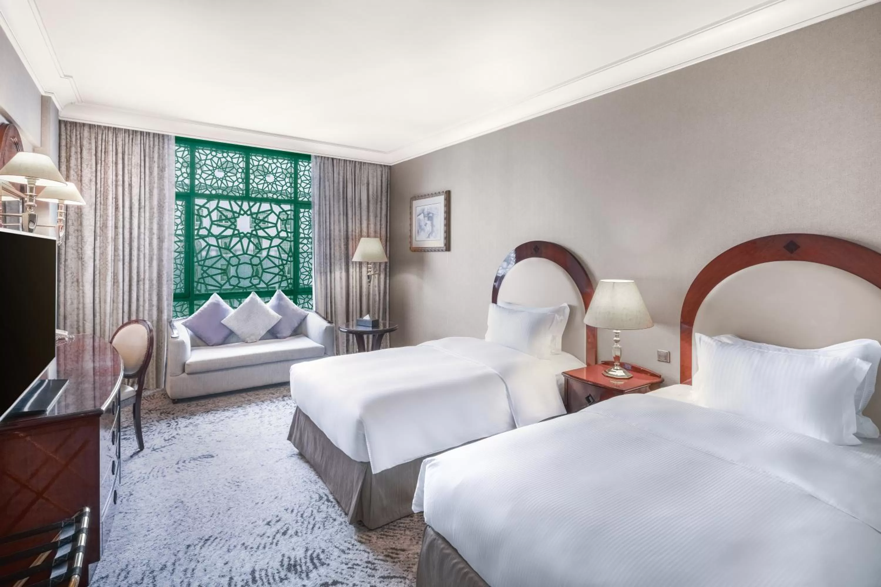 TV and multimedia, Bed in Madinah Hilton Hotel