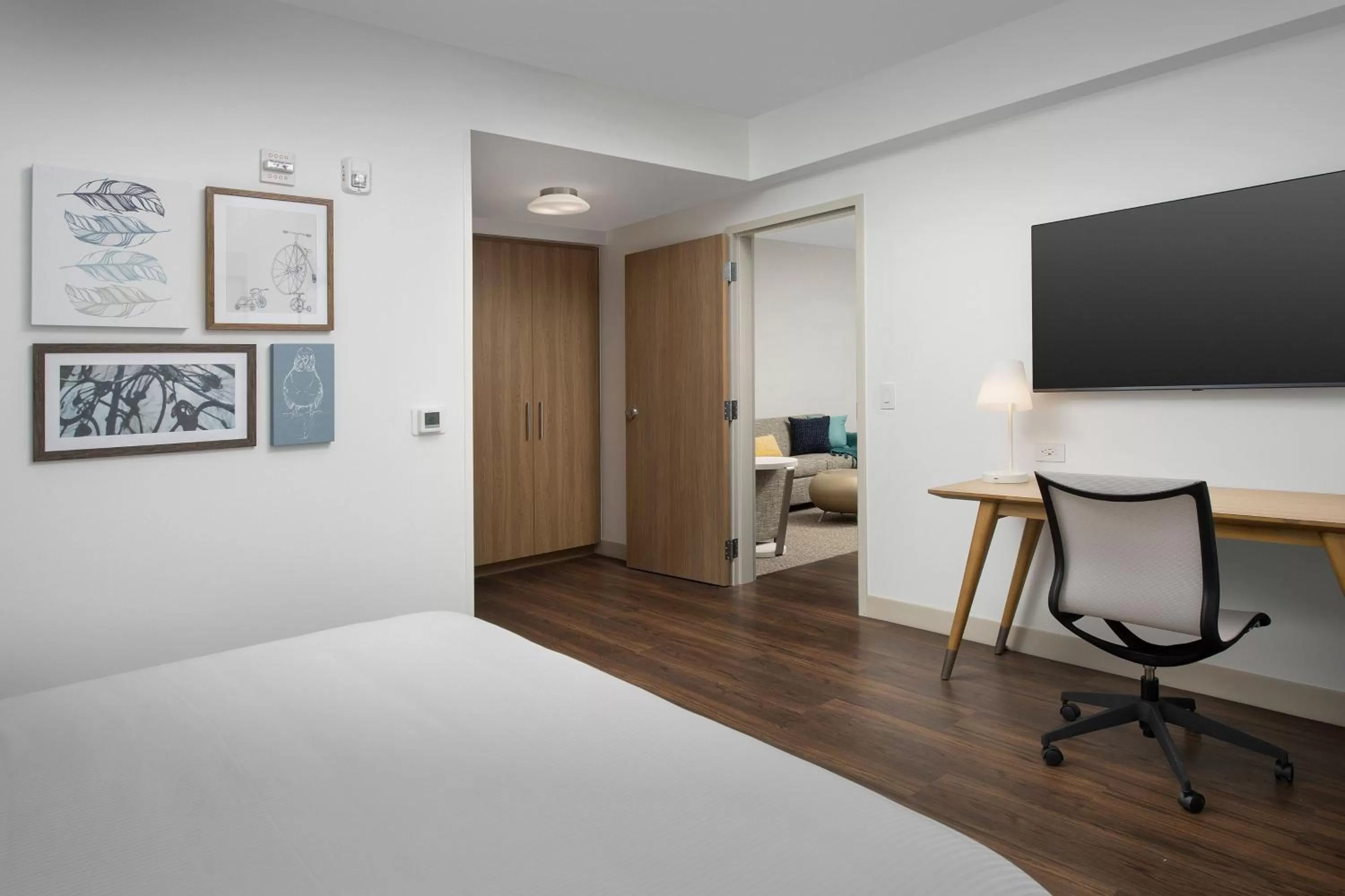 Bedroom, Bed in Element Jacksonville Beach