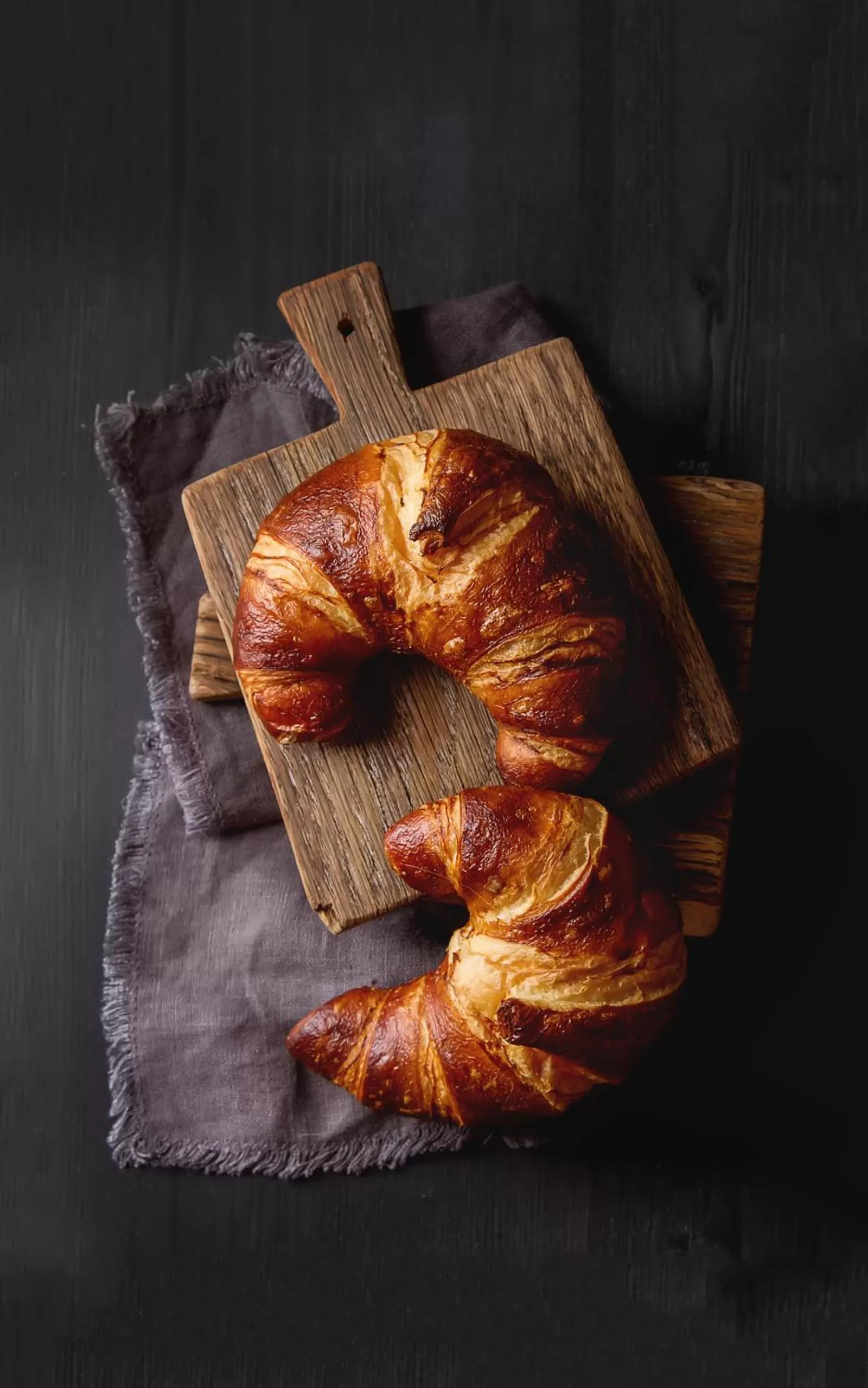 Food in The Strand Hotel, the former residence of Oscar Wilde