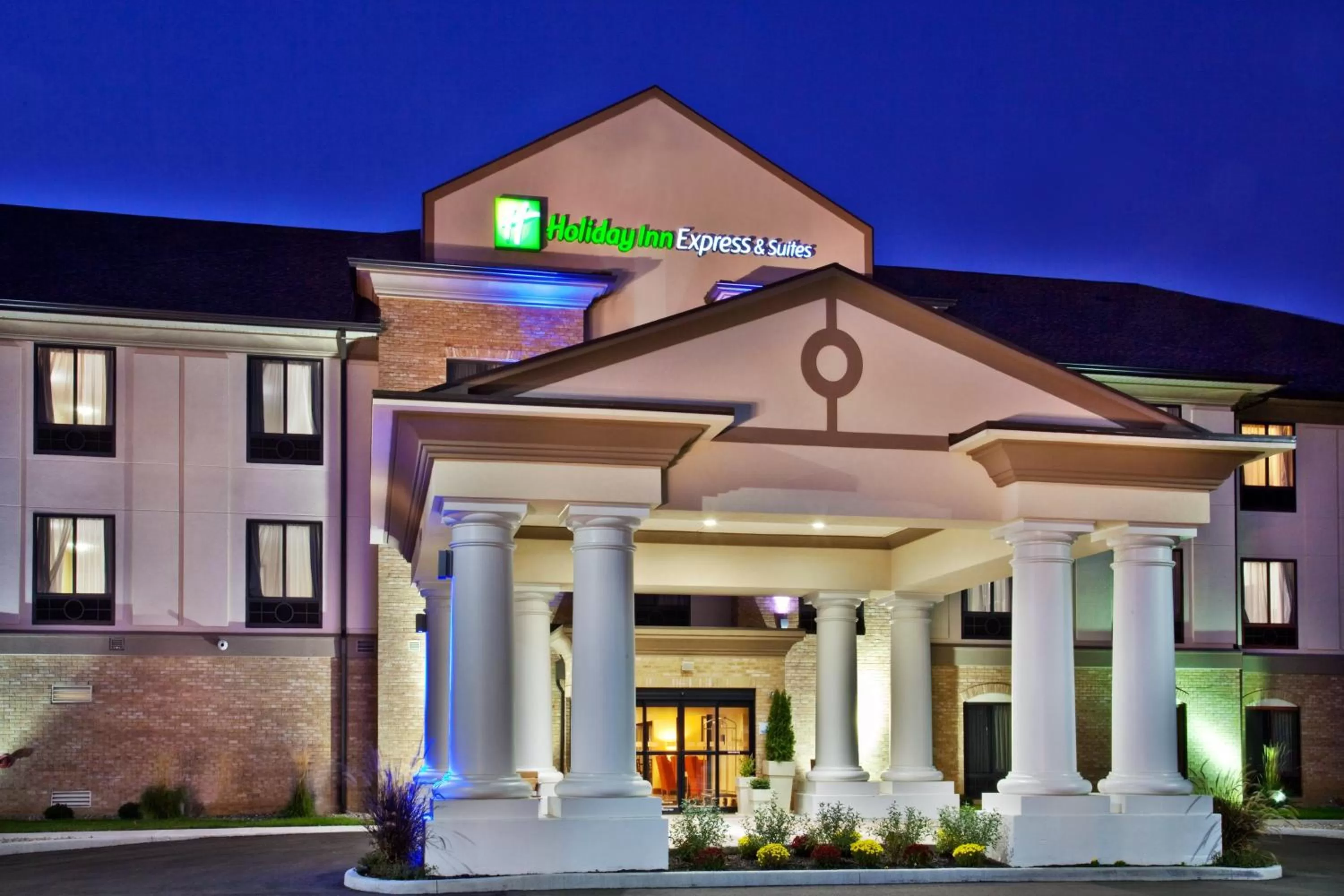 Property building in Holiday Inn Express Hotel & Suites Crawfordsville by IHG