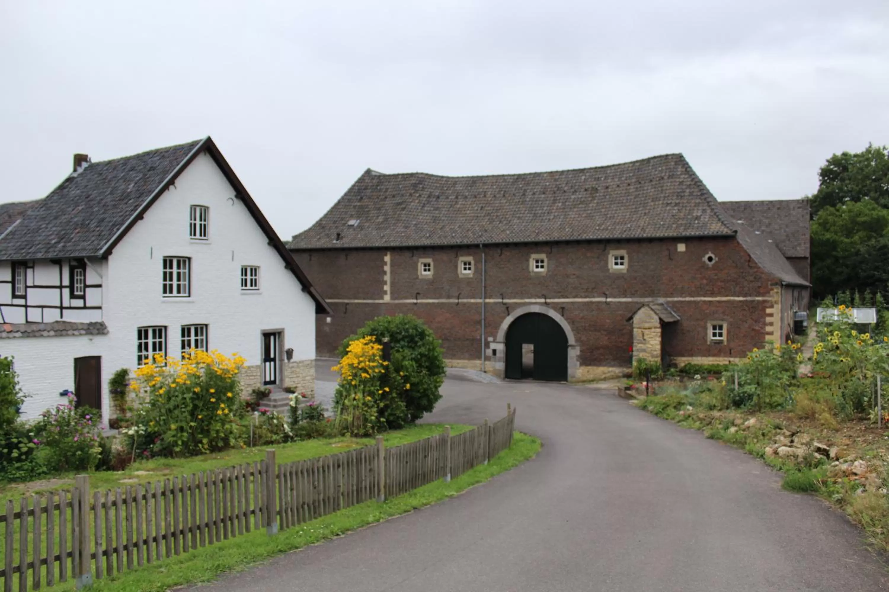Natural landscape in B&B Von Clermont Park