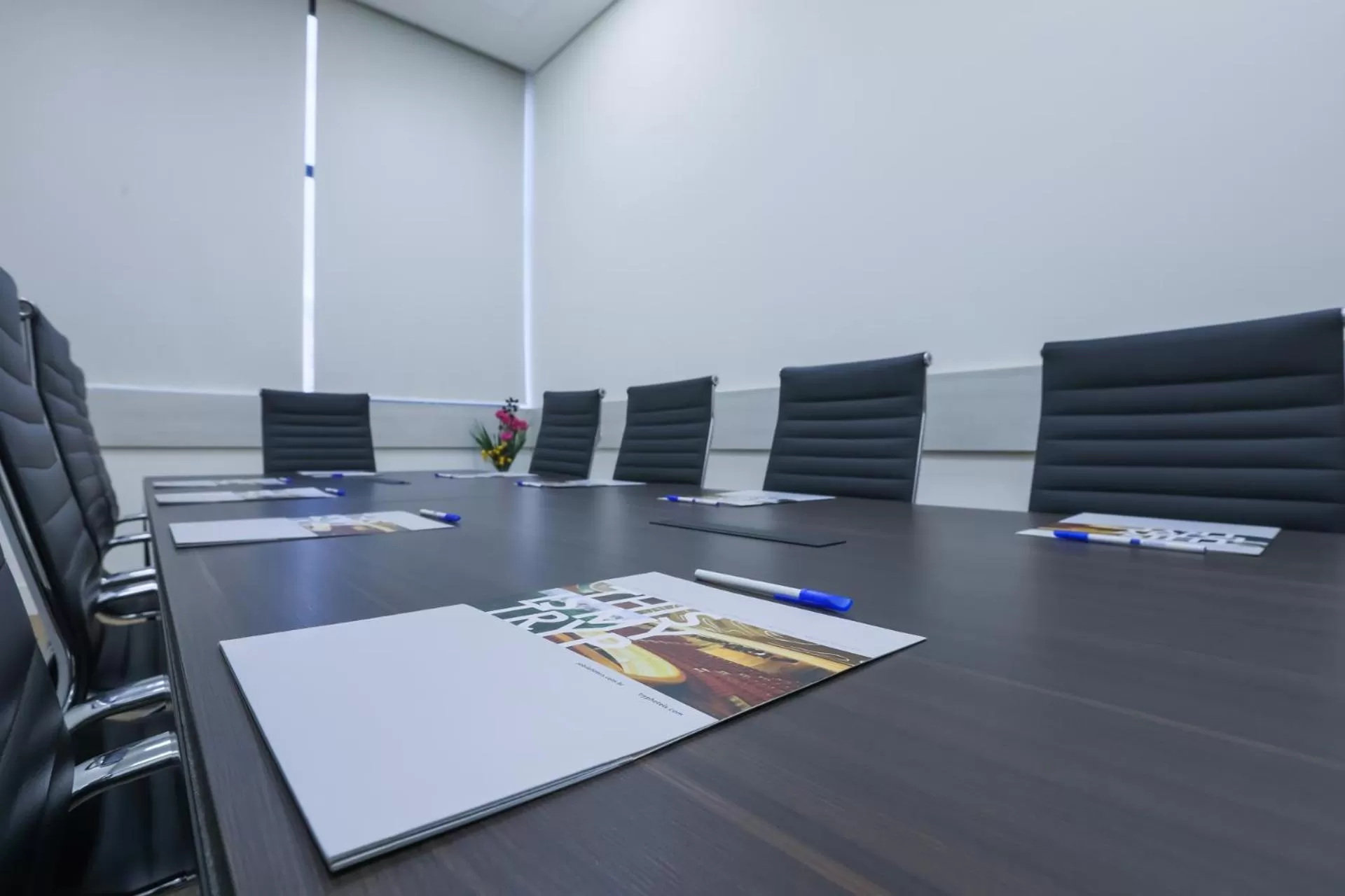 Meeting/conference room in TRYP By Wyndham Ribeirão Preto